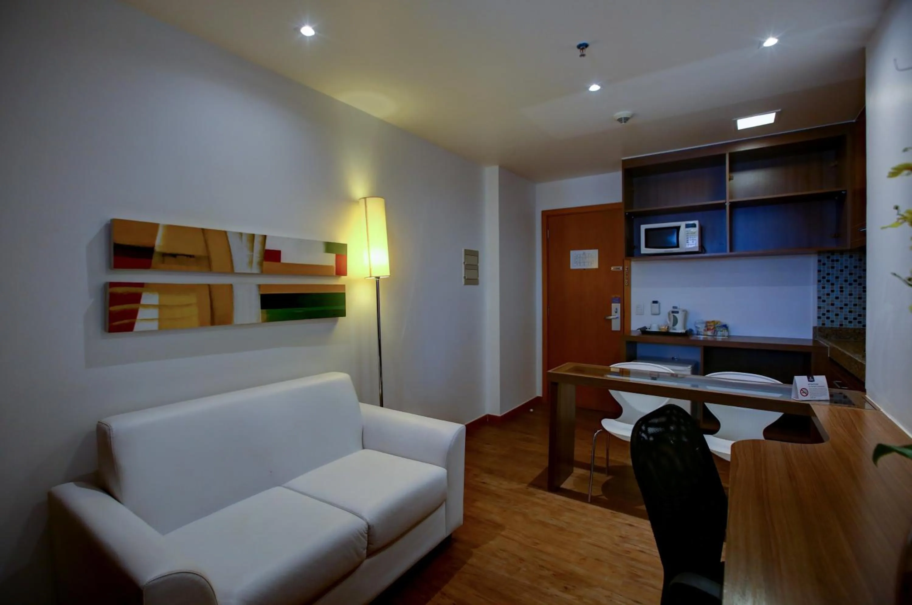 Kitchen or kitchenette in Nobile Suites Monumental