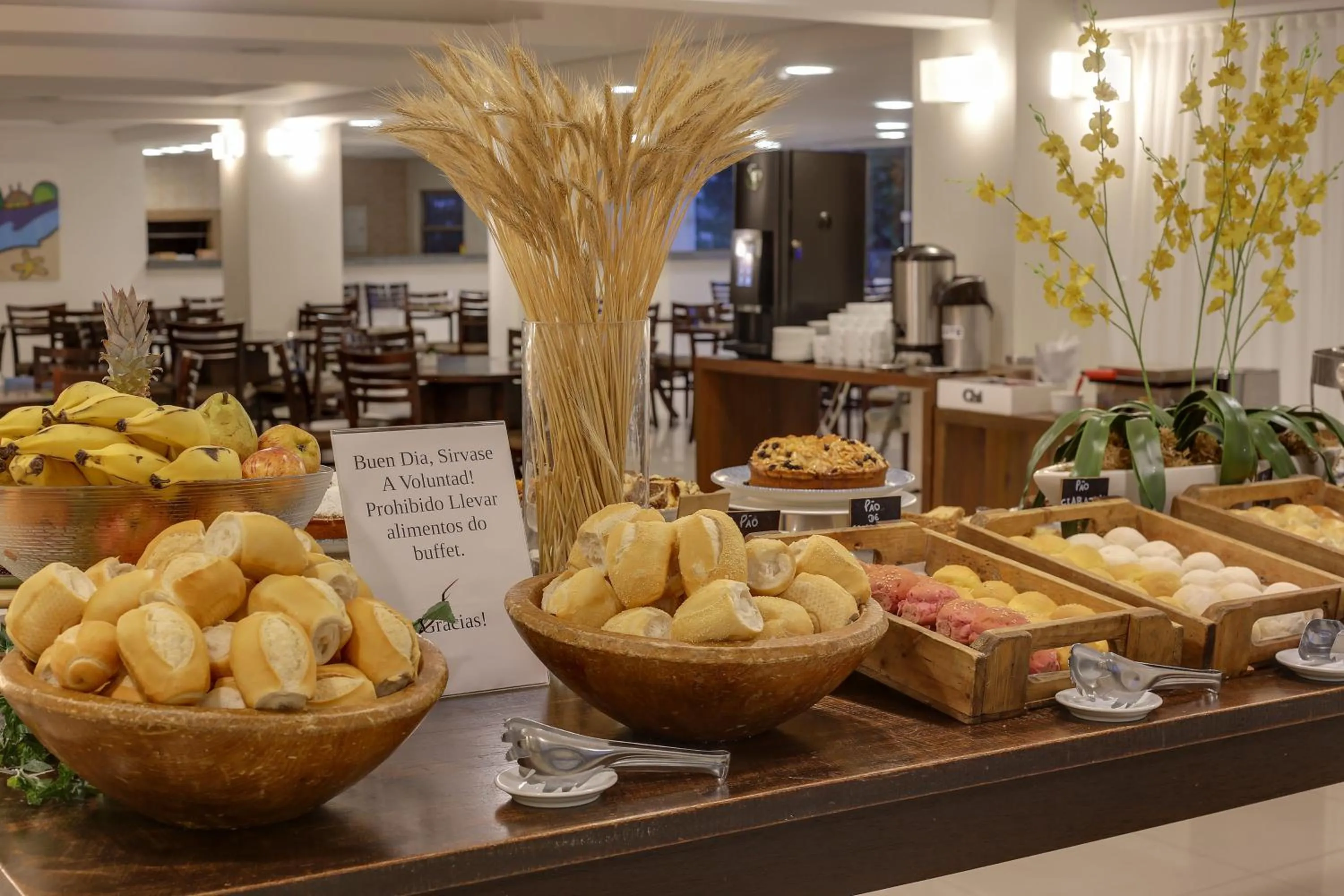 Breakfast in Hotel Porto Sol Beach