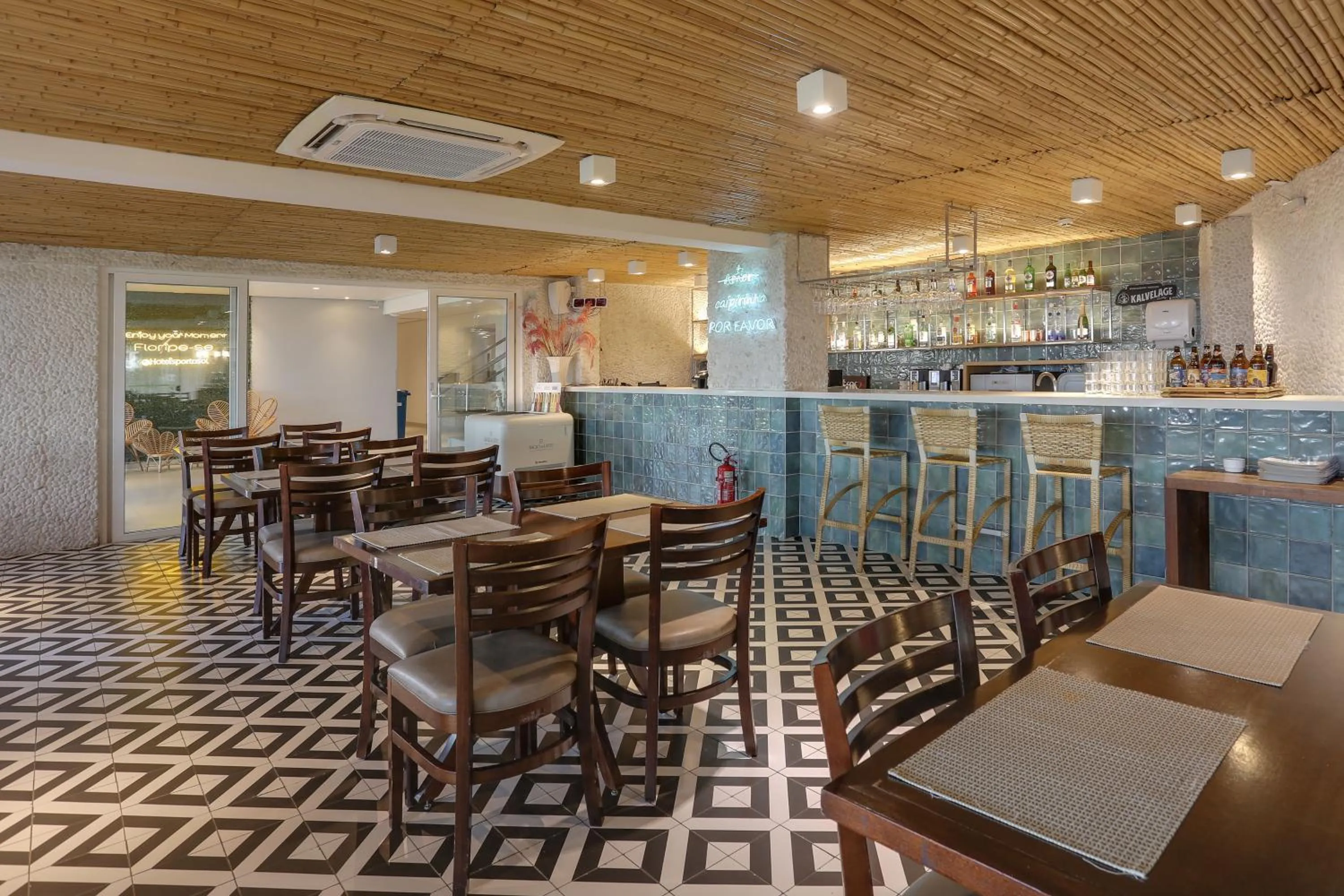 Restaurant/places to eat in Hotel Porto Sol Beach