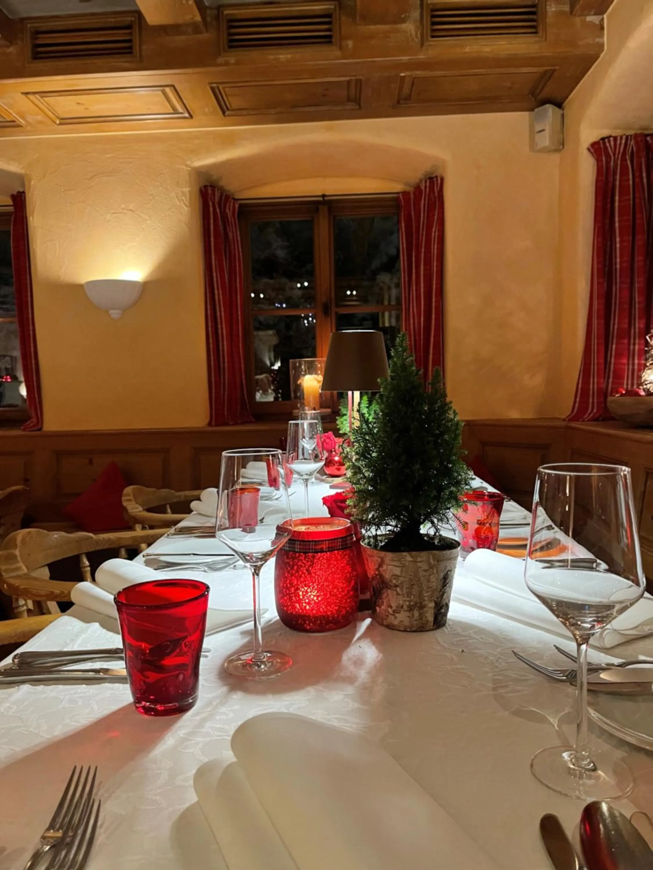 Restaurant/places to eat in Hotel Maier zum Kirschner