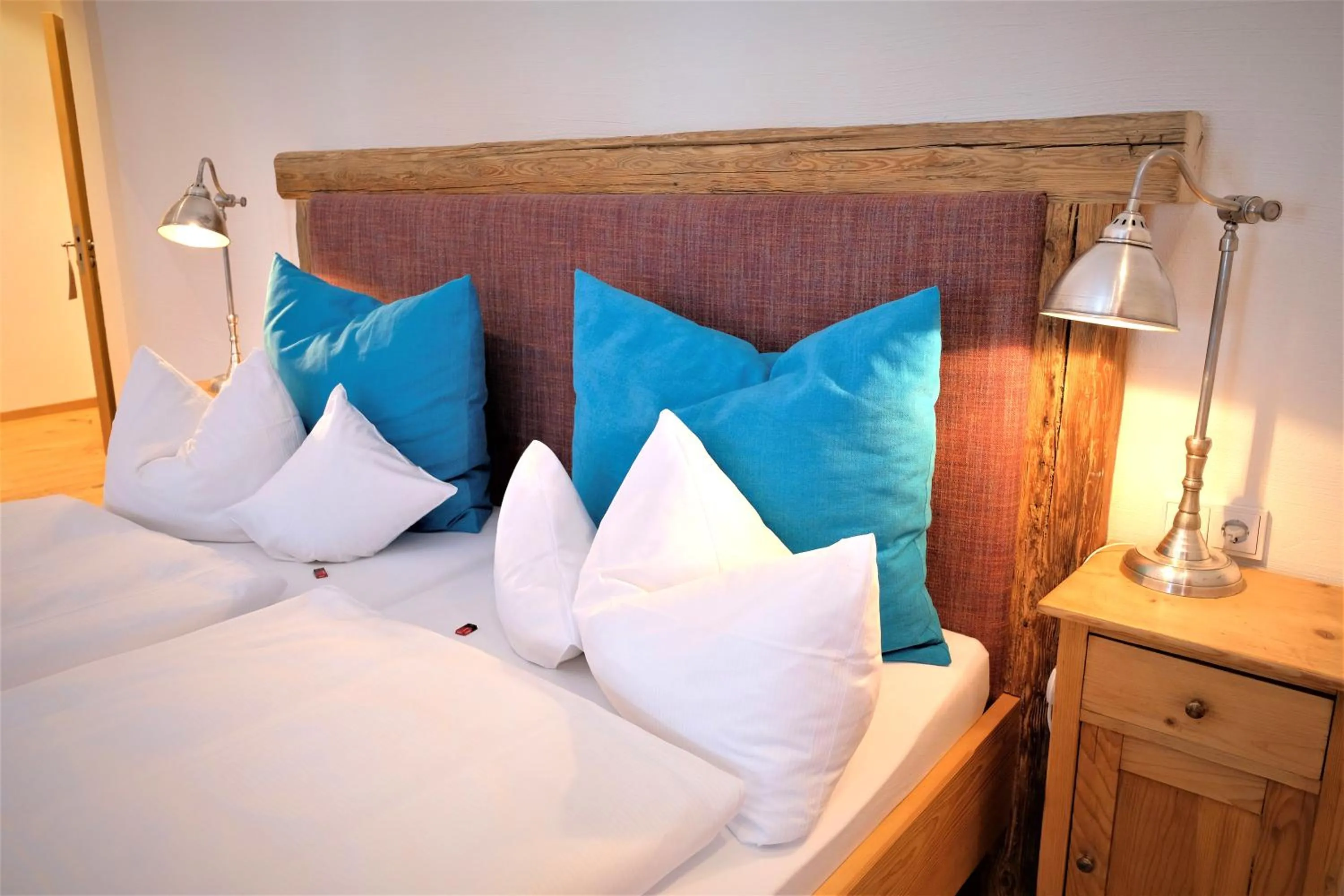 Bed in Hotel Maier zum Kirschner