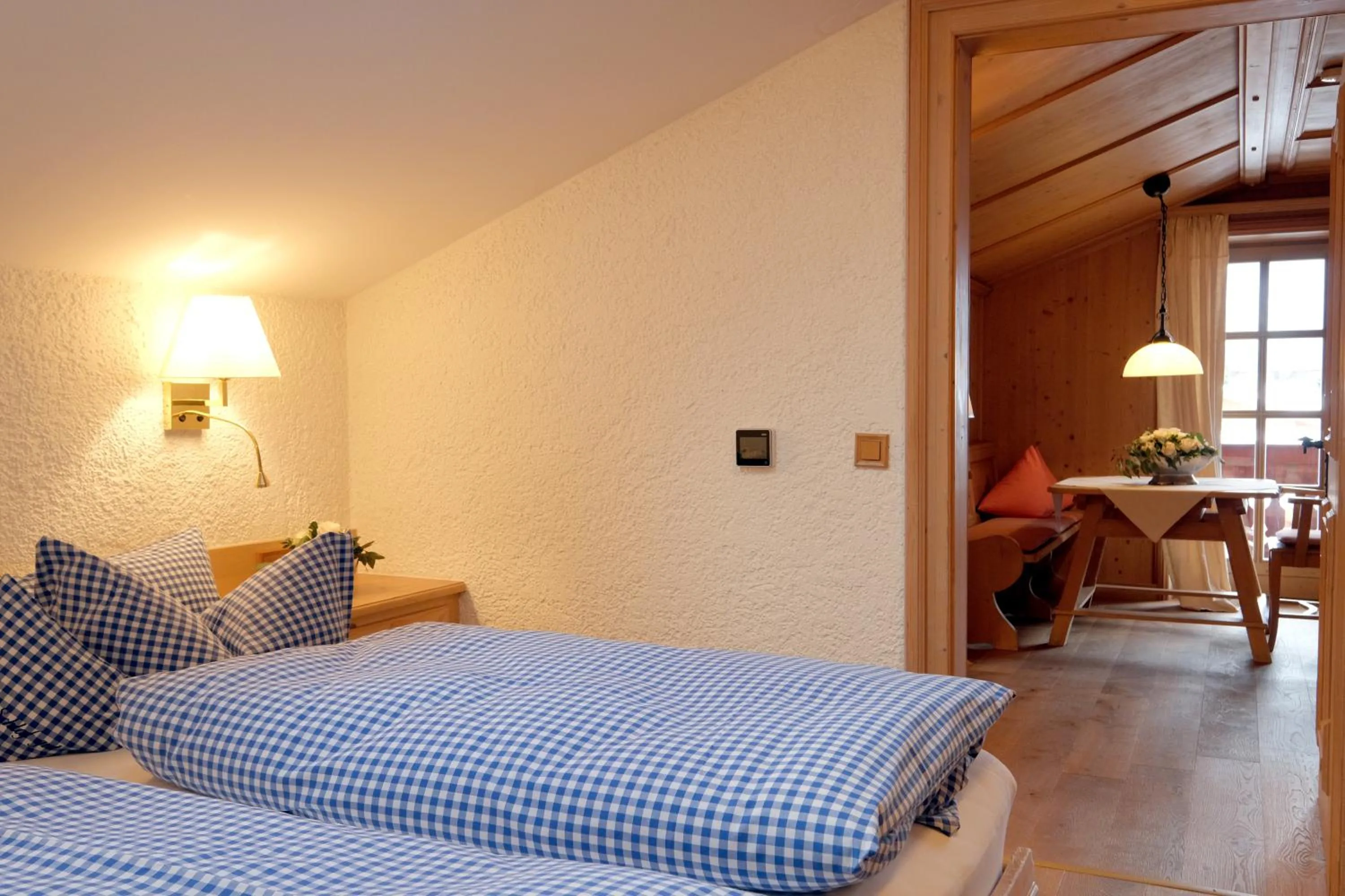 Bed in Hotel Maier zum Kirschner