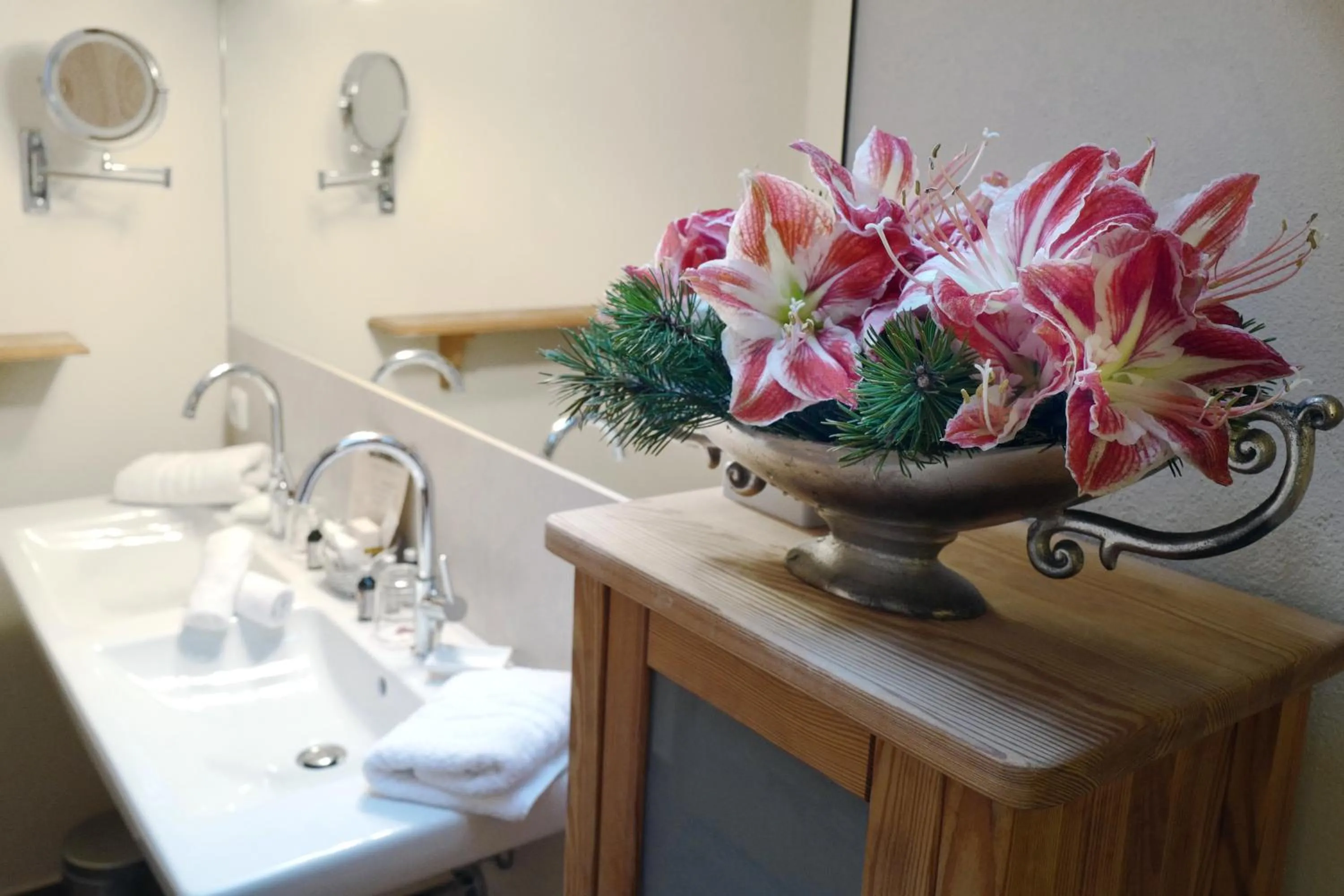 Bathroom in Hotel Maier zum Kirschner