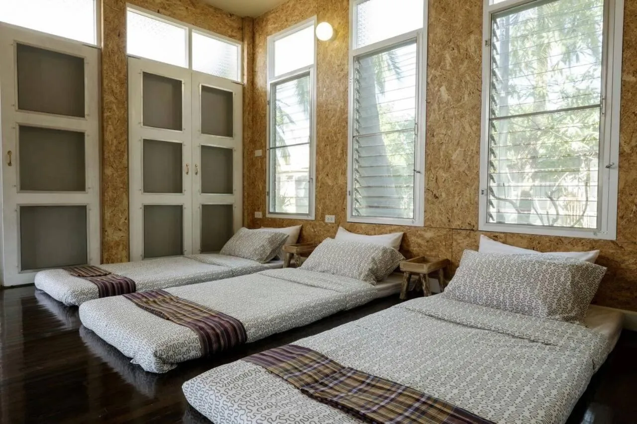 Photo of the whole room, Bed in Amphawa Caza Platuu