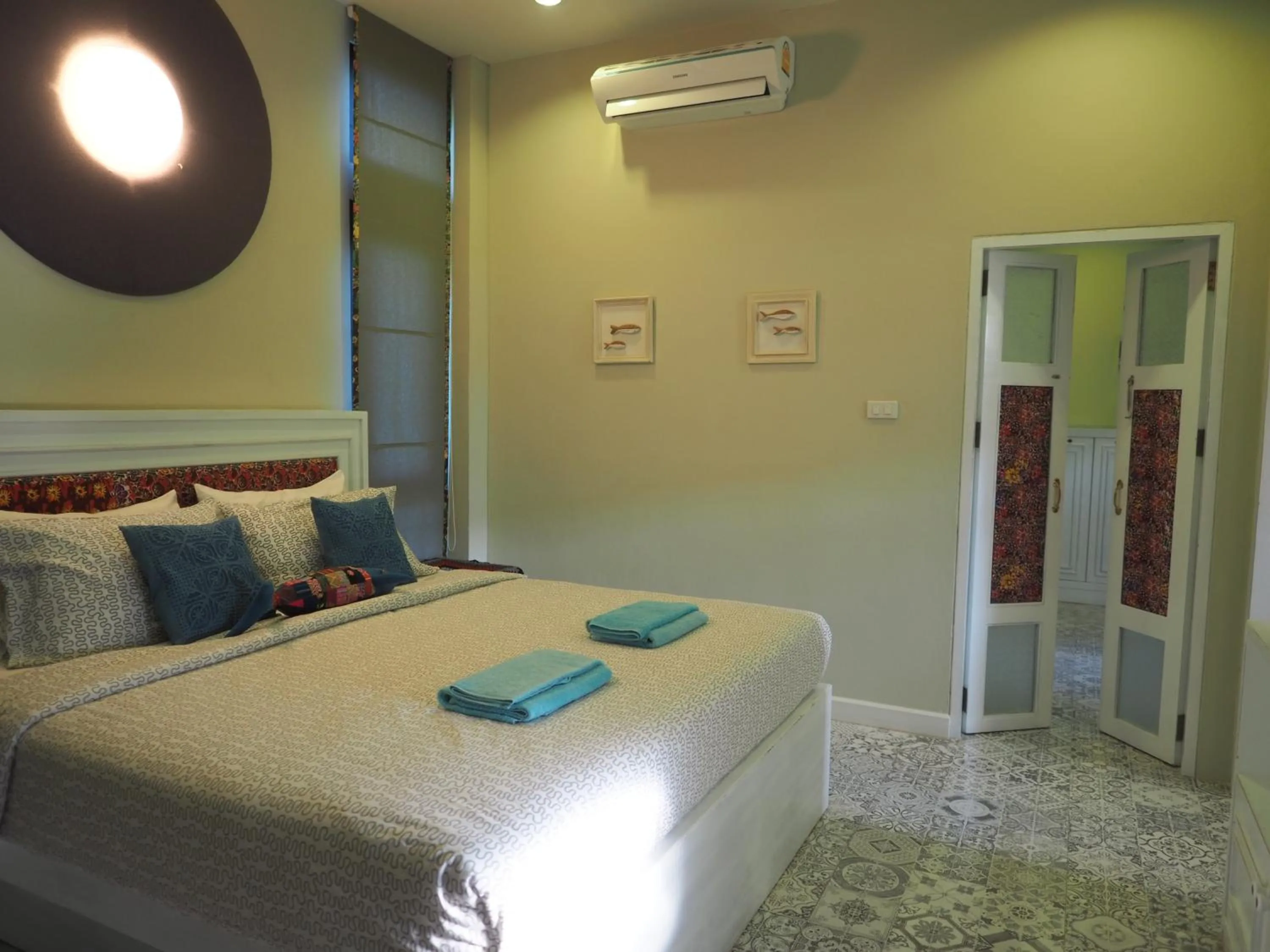 Bed in Amphawa Caza Platuu