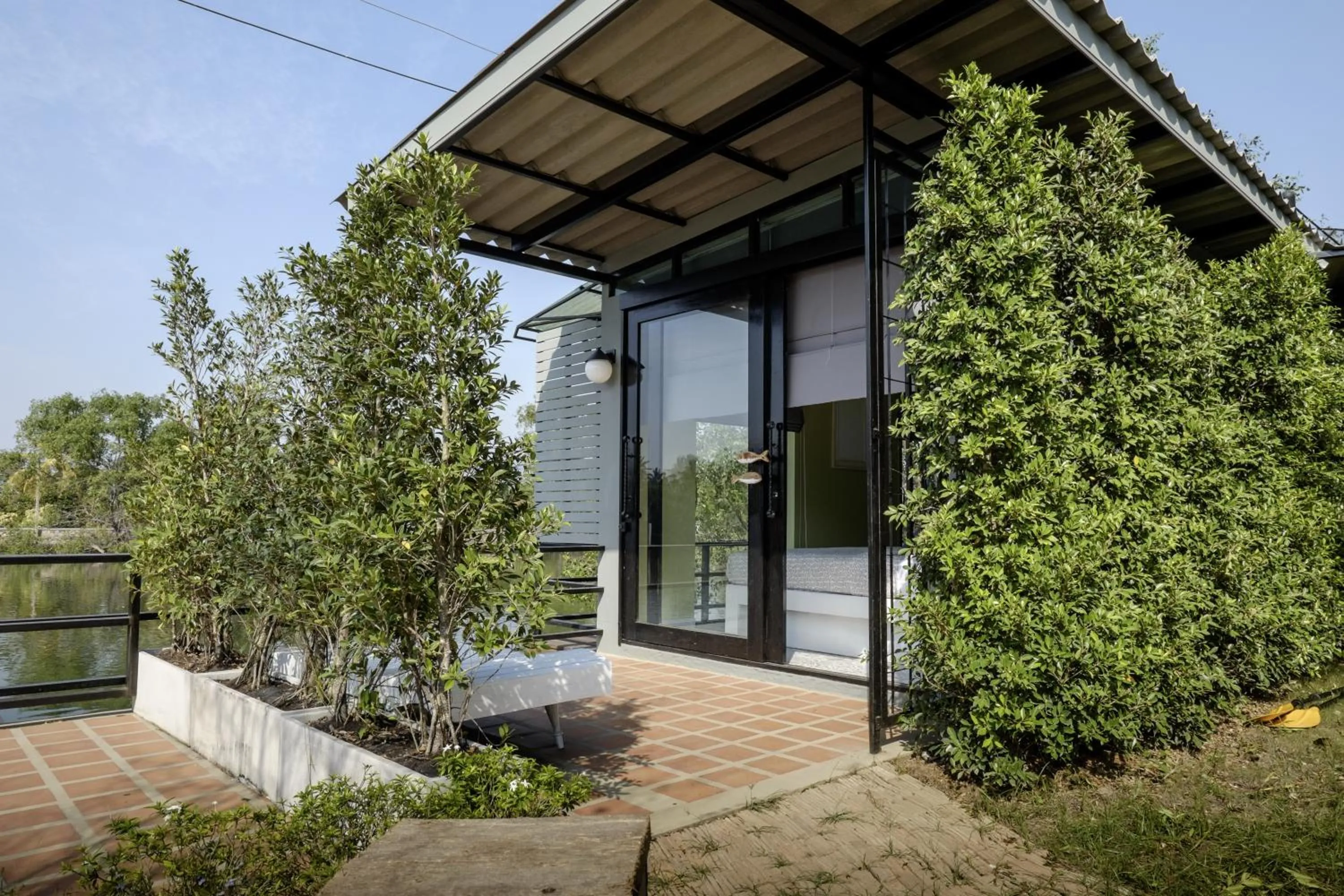 Photo of the whole room in Amphawa Caza Platuu