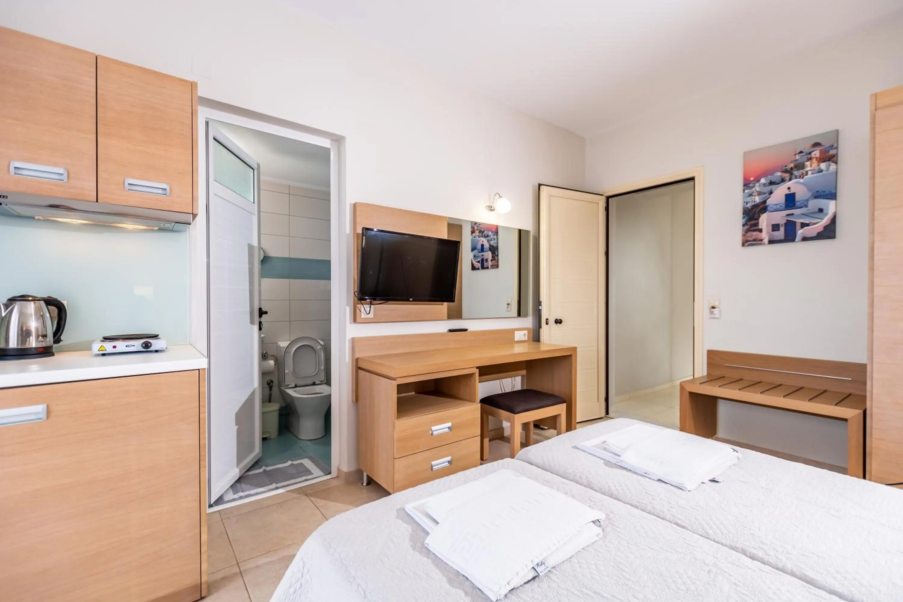 Photo of the whole room in Pleasure Beach Hotel