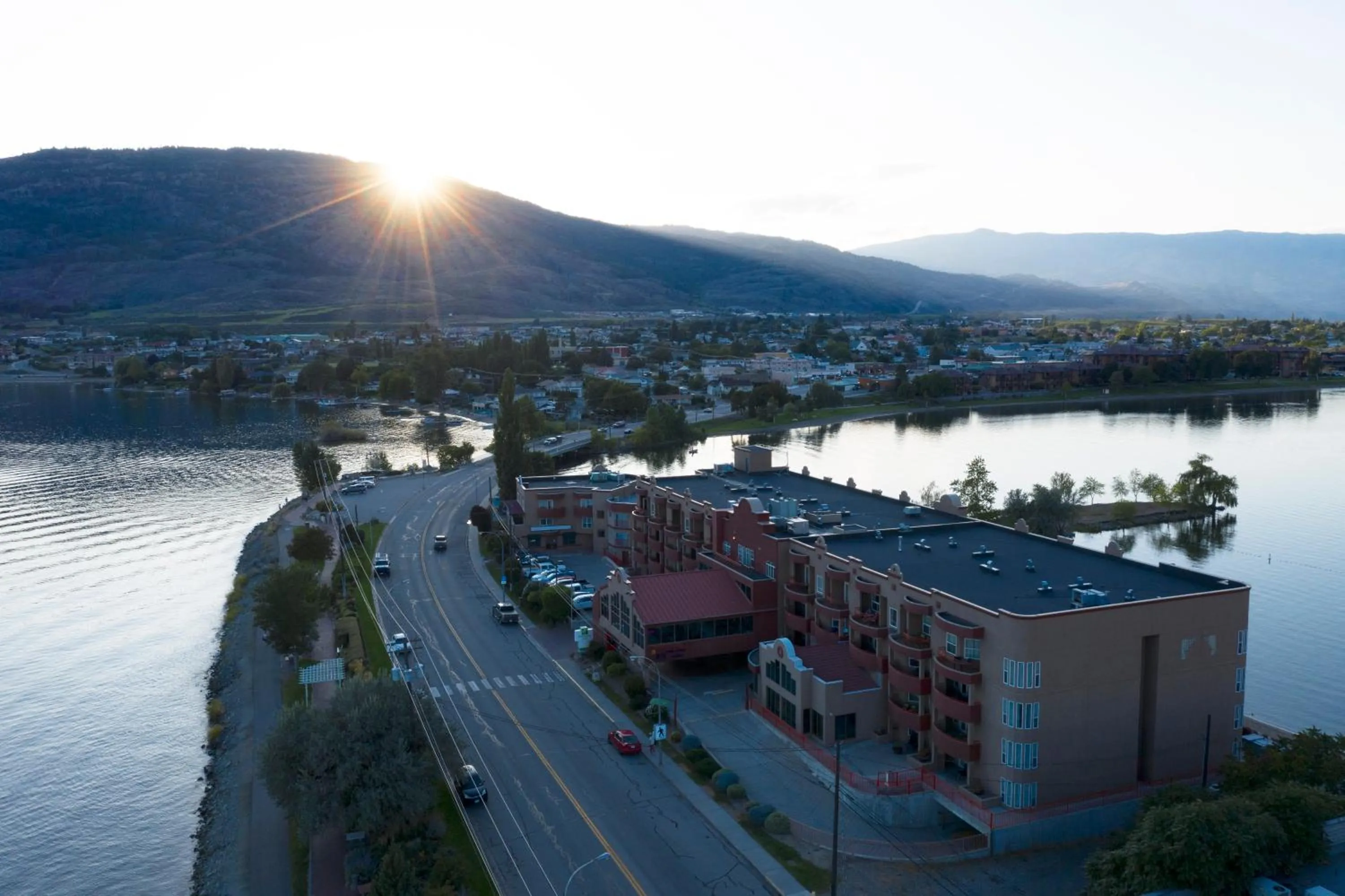 Property building in Holiday Inn Hotel & Suites Osoyoos by IHG