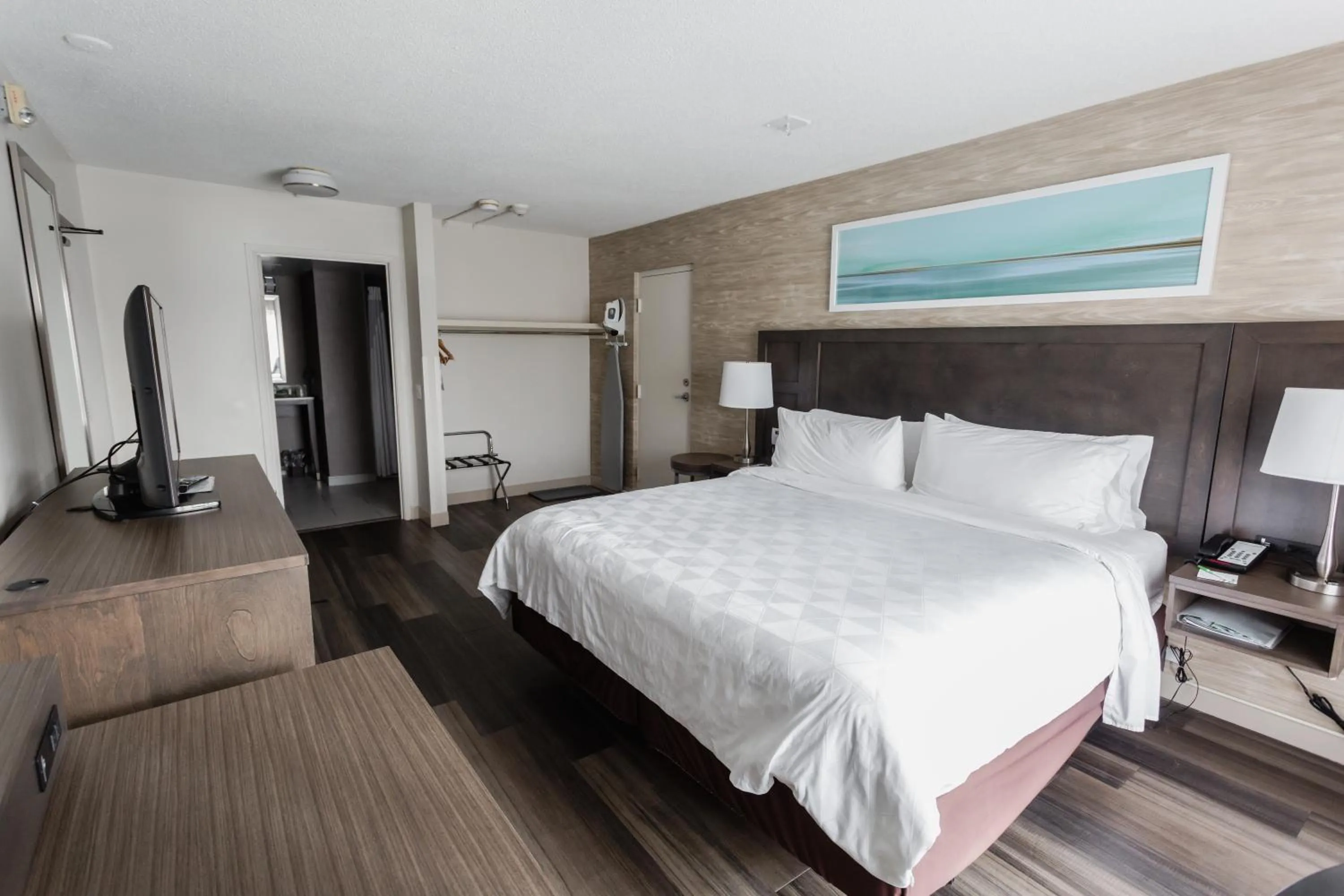 Bed in Holiday Inn Hotel Peterborough Waterfront by IHG