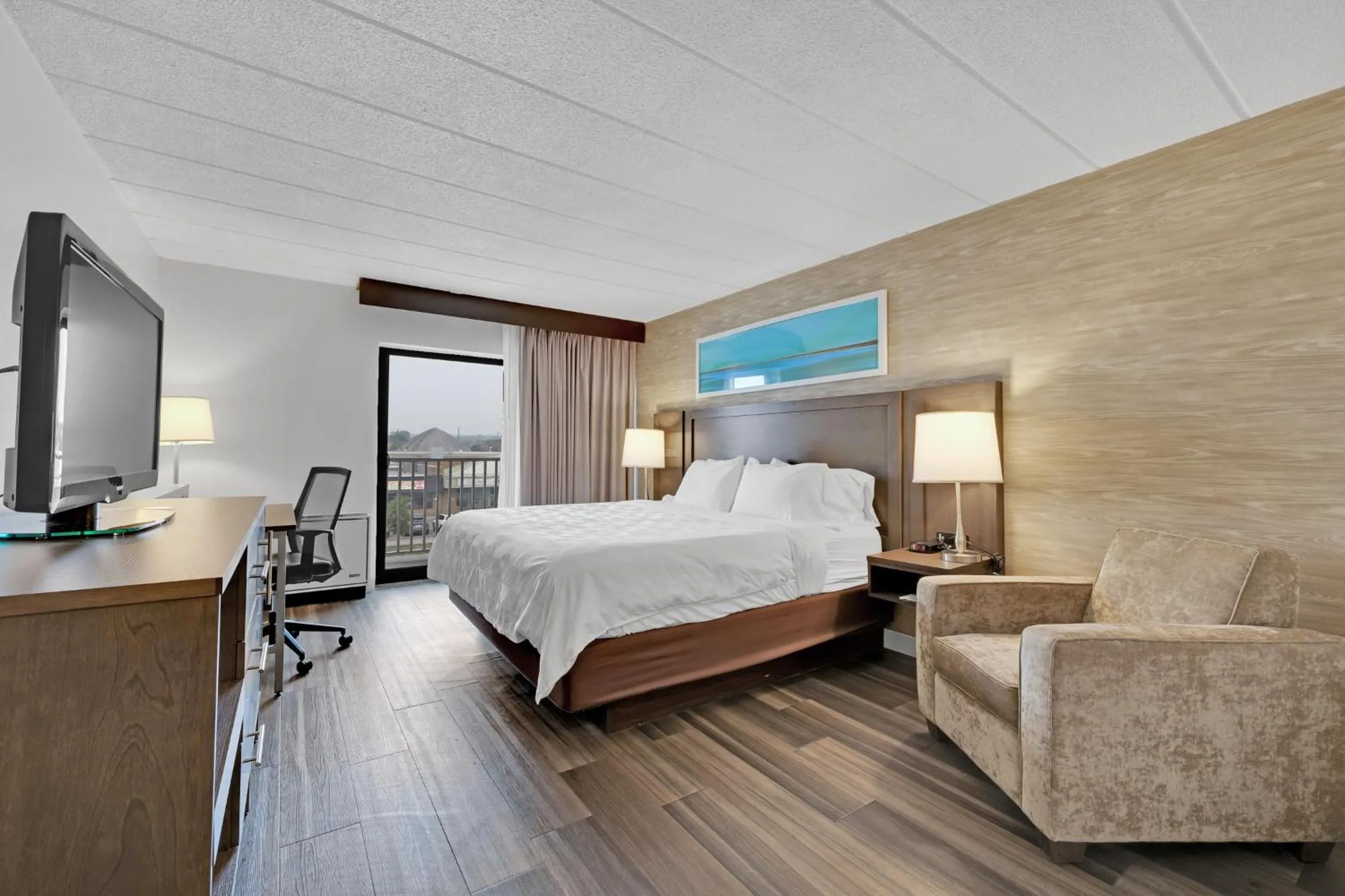 Bed in Holiday Inn Hotel Peterborough Waterfront by IHG