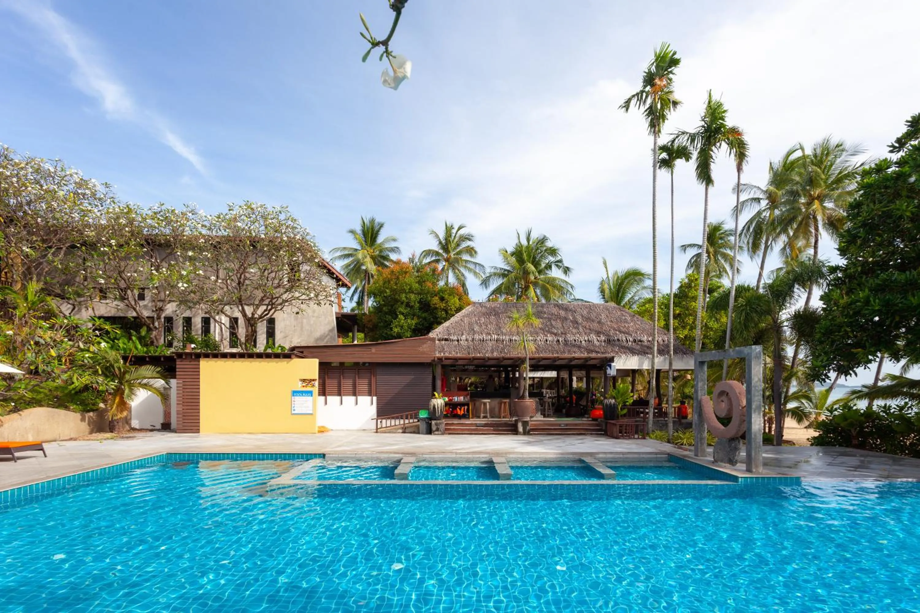 Swimming pool in New Star Beach Resort