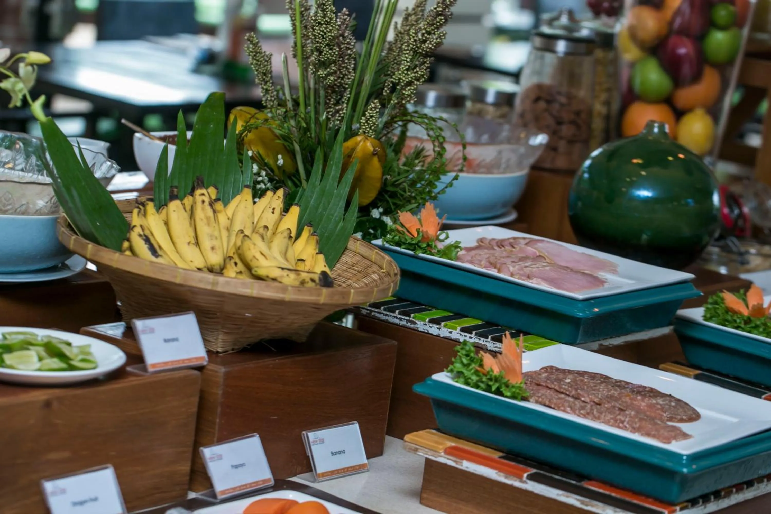 Restaurant/places to eat in New Star Beach Resort