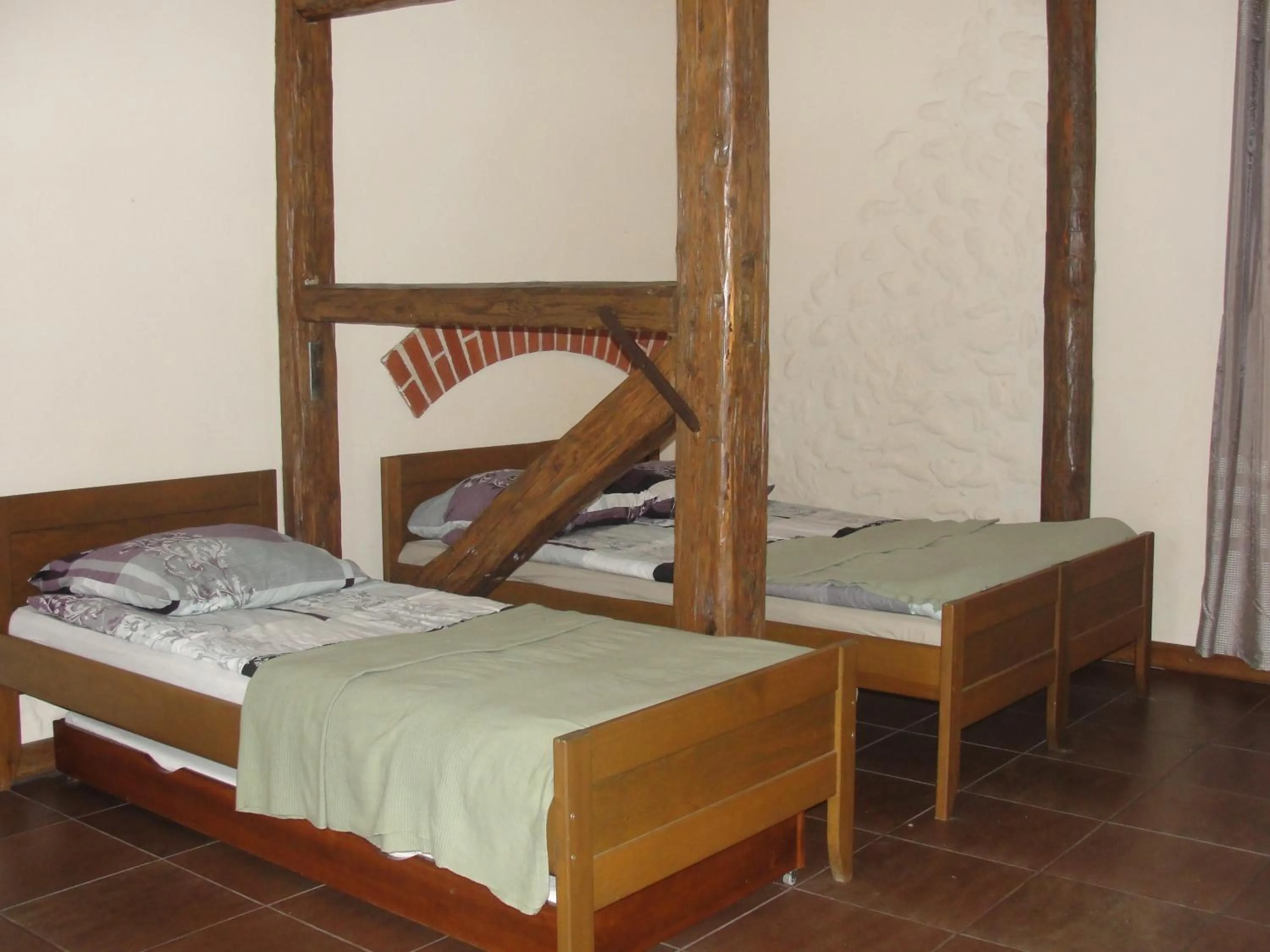 Bed in Pokoje i domki Saraceńska Chata