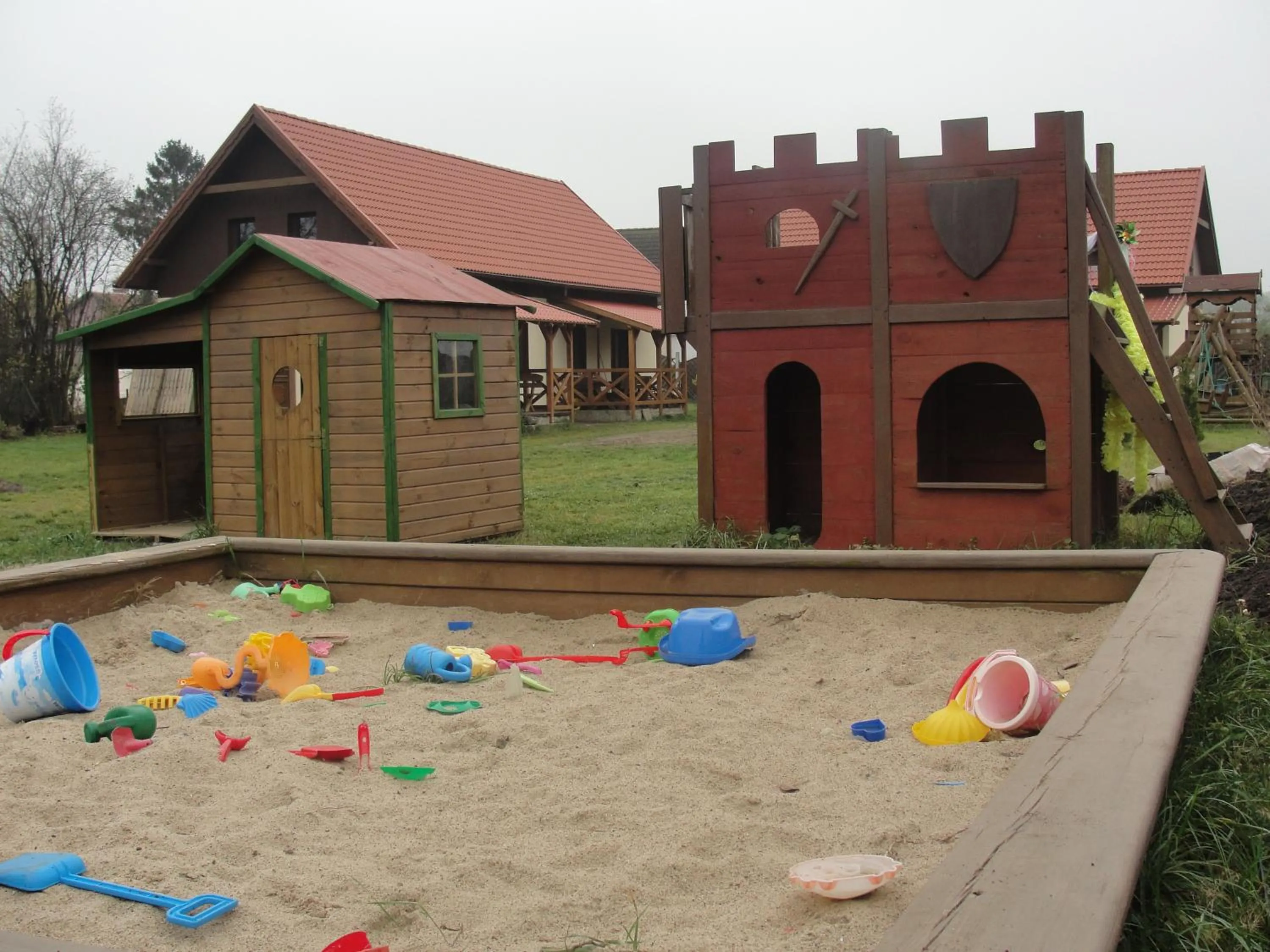 Pokoje i domki Saraceńska Chata