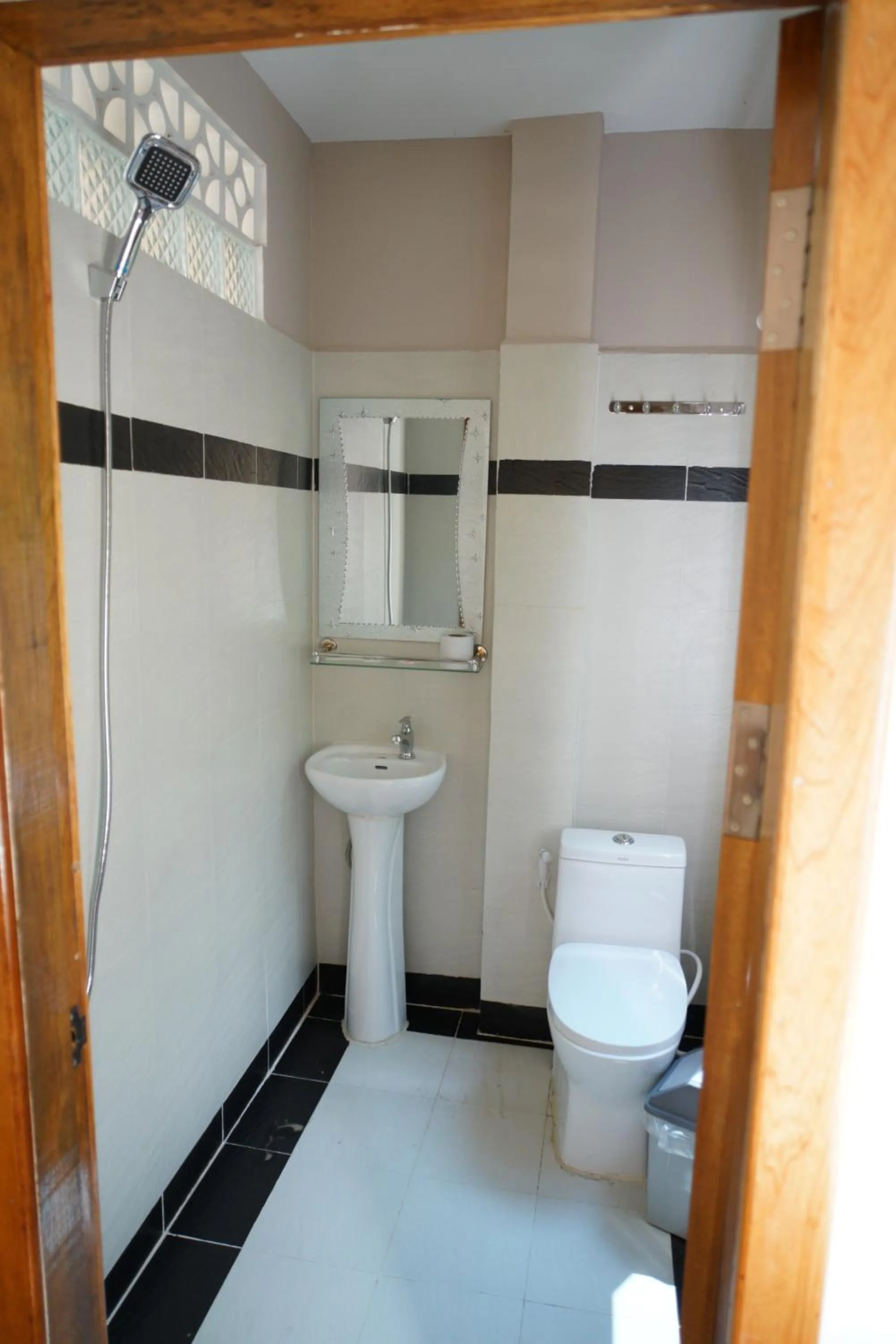 Bathroom in Sok Heng Guesthouse