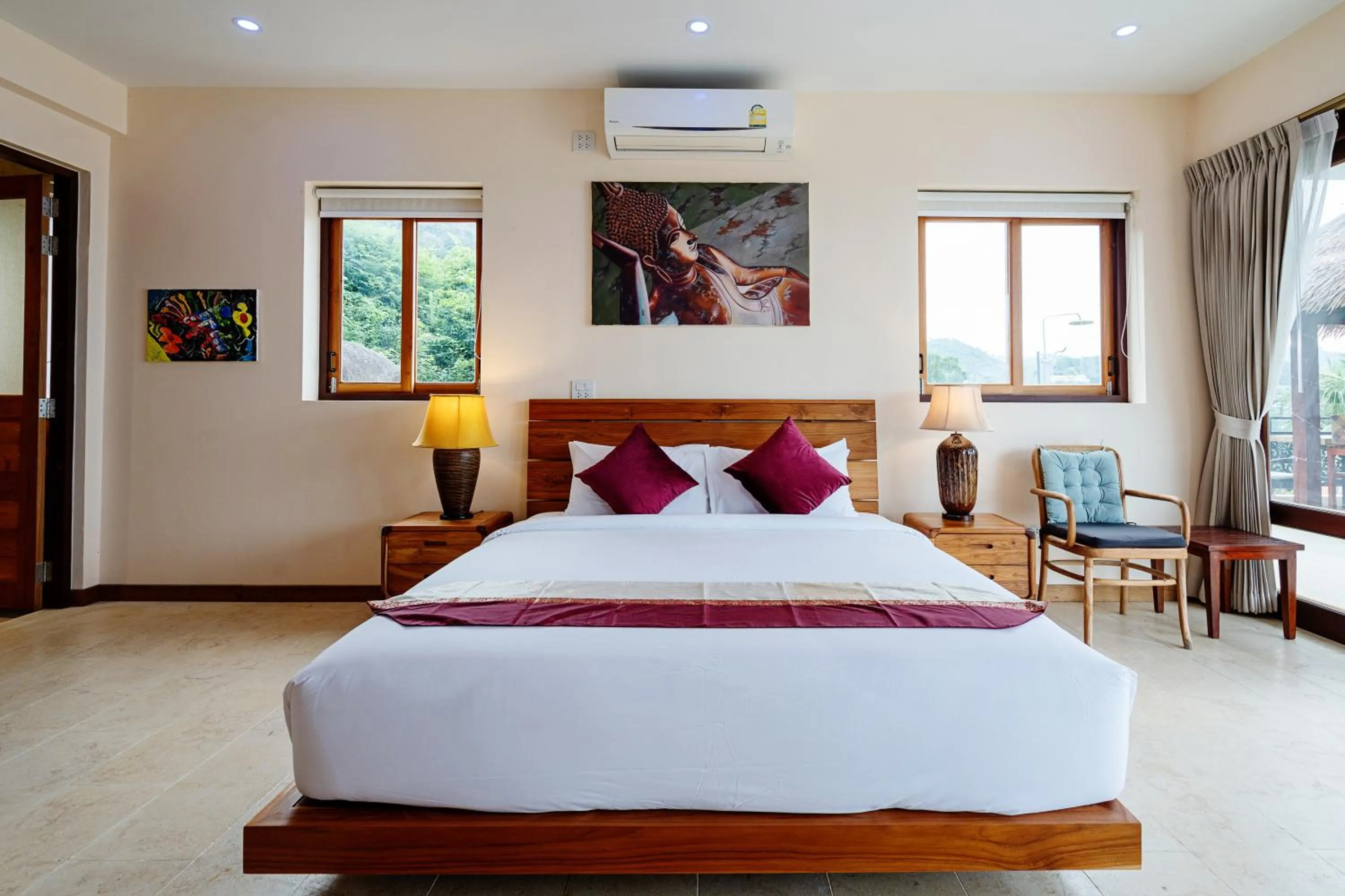 Bed in Sandalwood Luxury Villa Resort