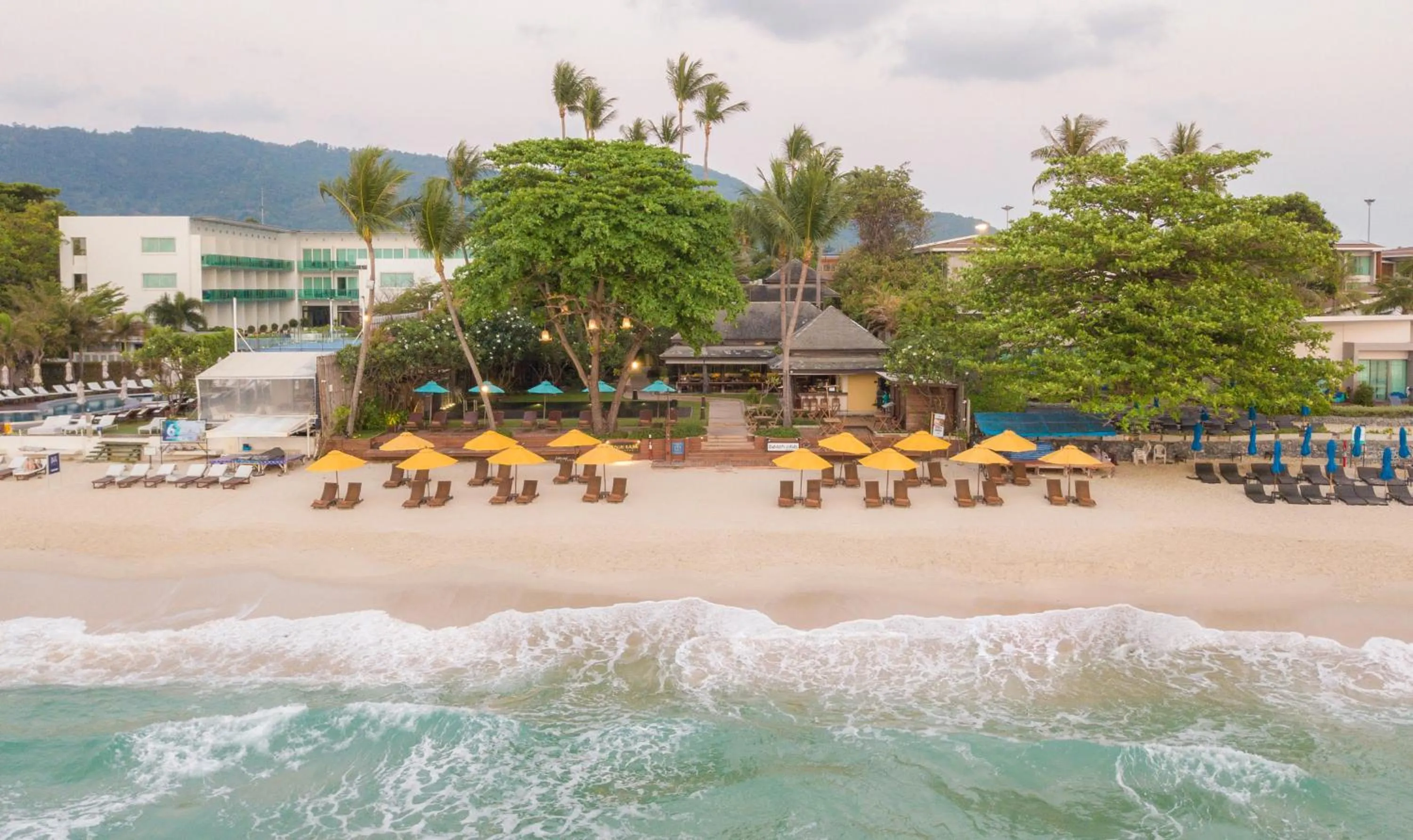 Beach in Buri Rasa Village Samui Adults Only