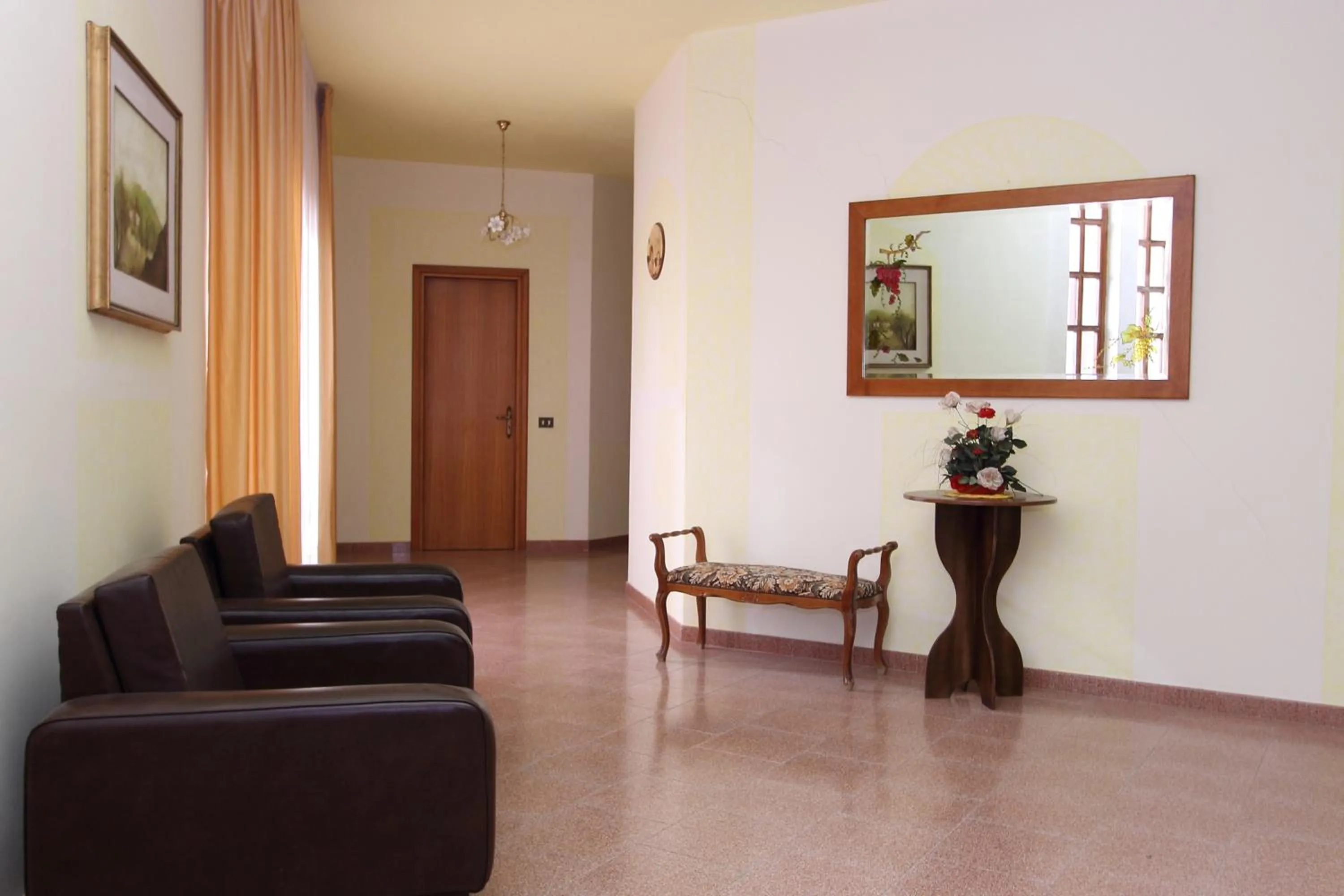 Decorative detail in Castelvetere Hotel