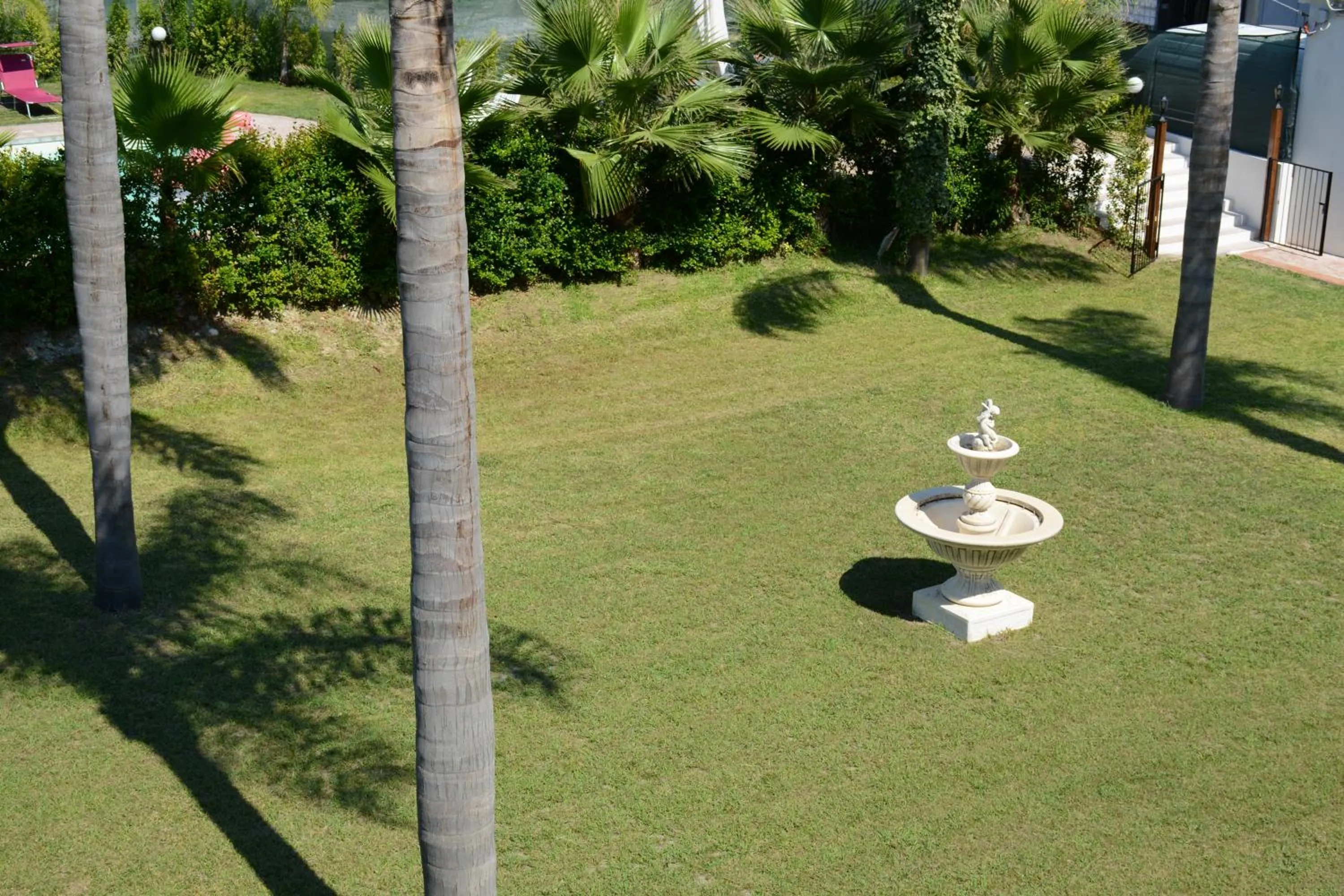 Garden in Castelvetere Hotel