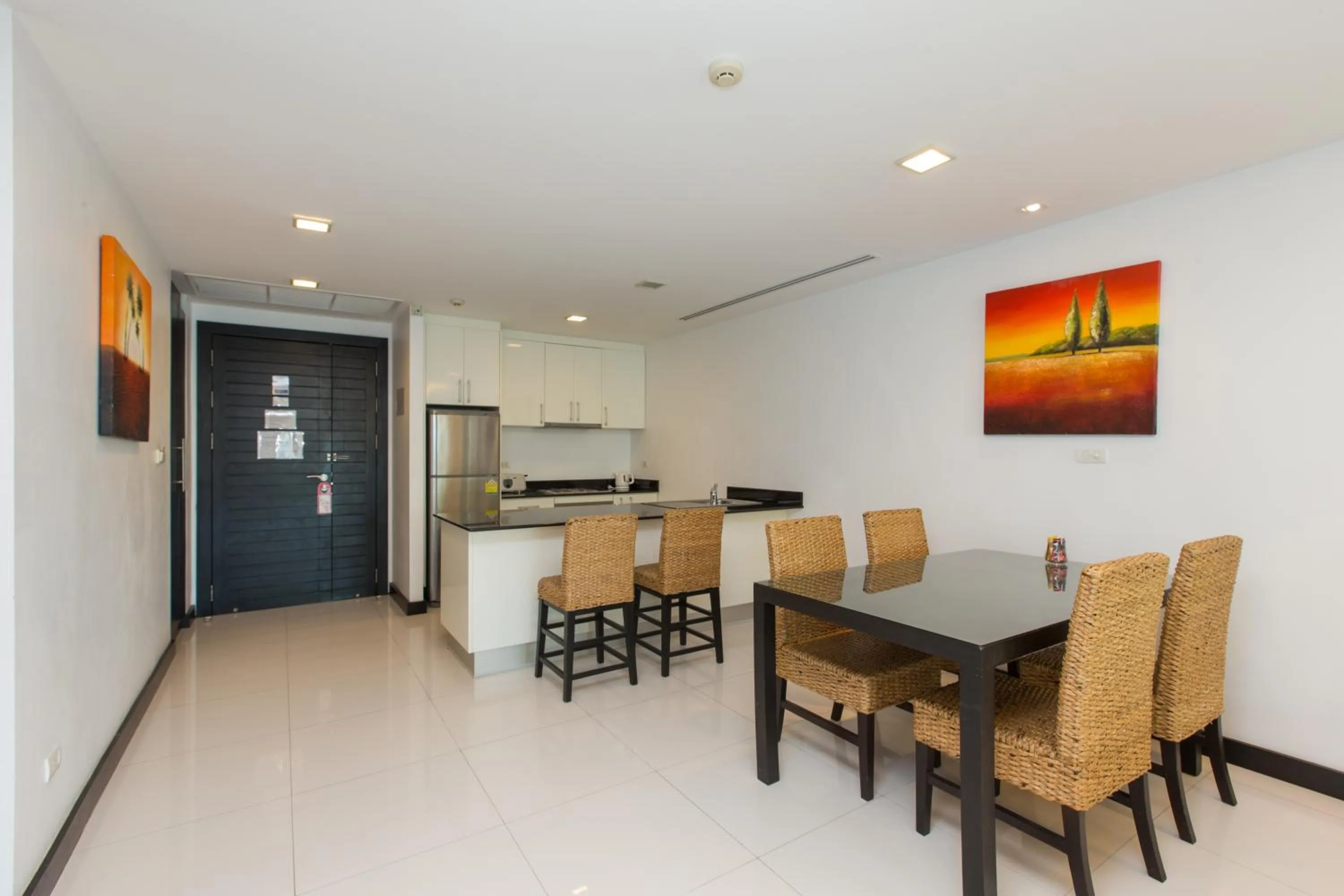 Dining area in The Palms, Kamala Beach - SHA Extra Plus