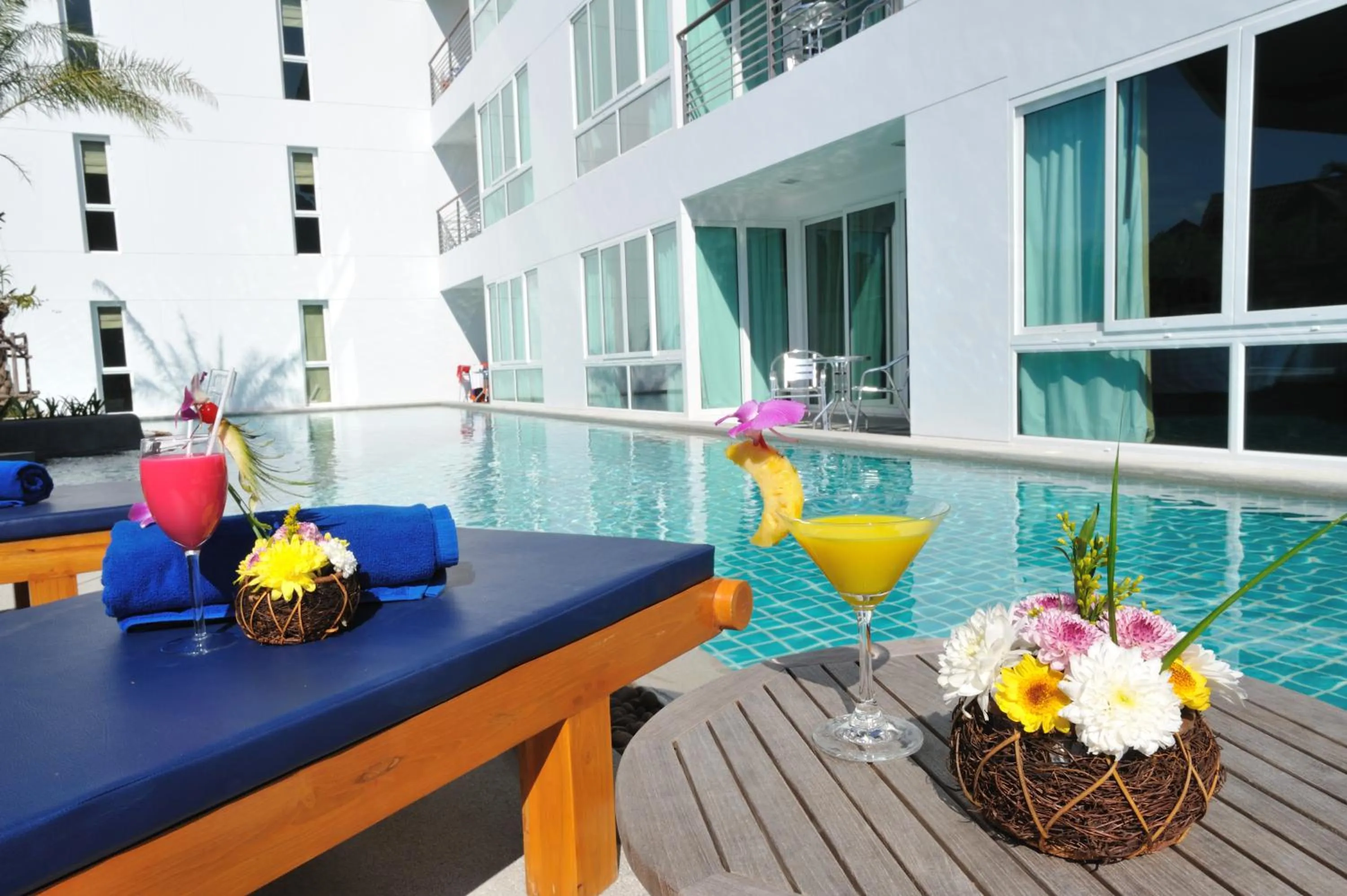 Swimming pool in The Palms, Kamala Beach - SHA Extra Plus