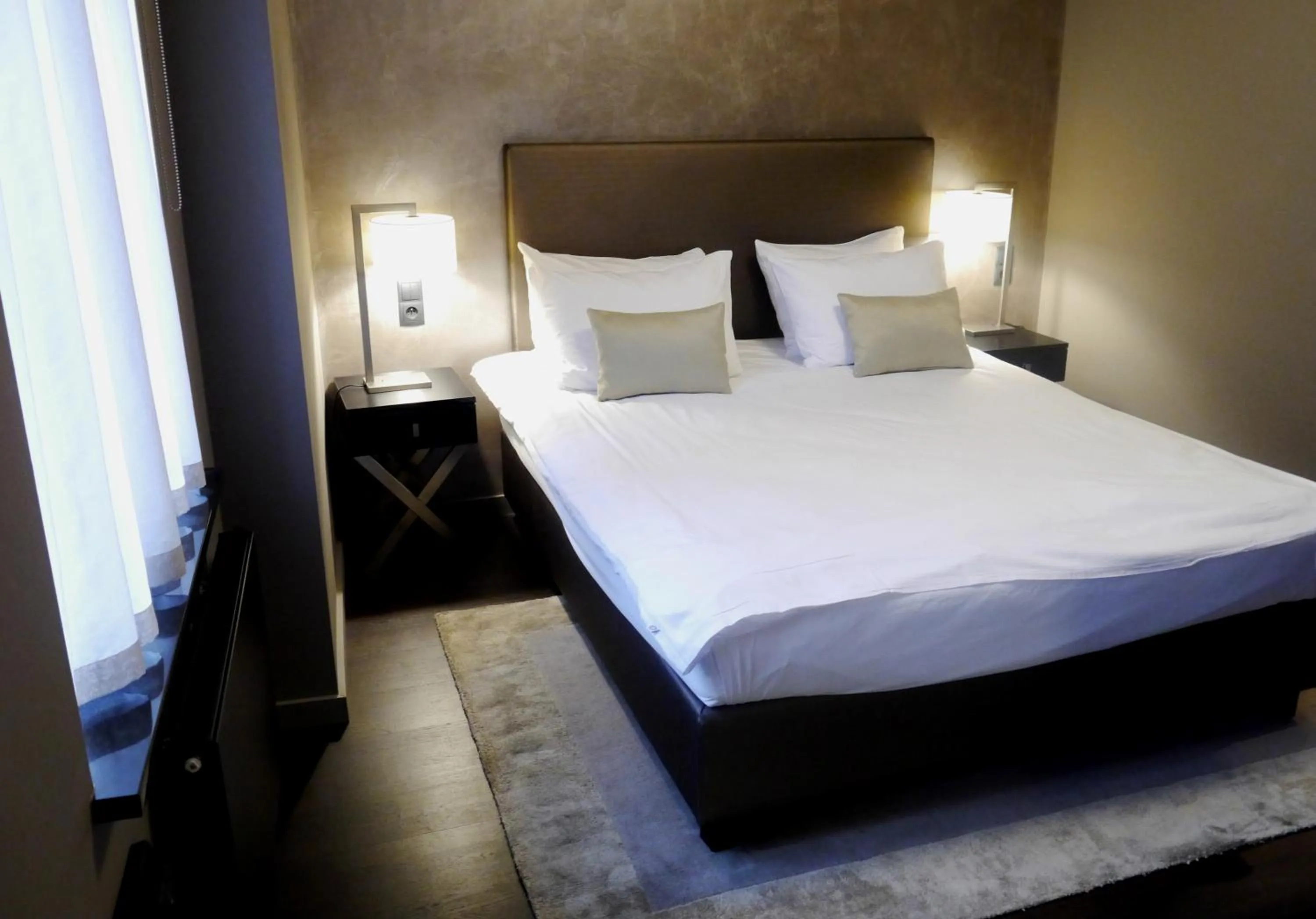 Bed in Medusa Gdańsk Old Town