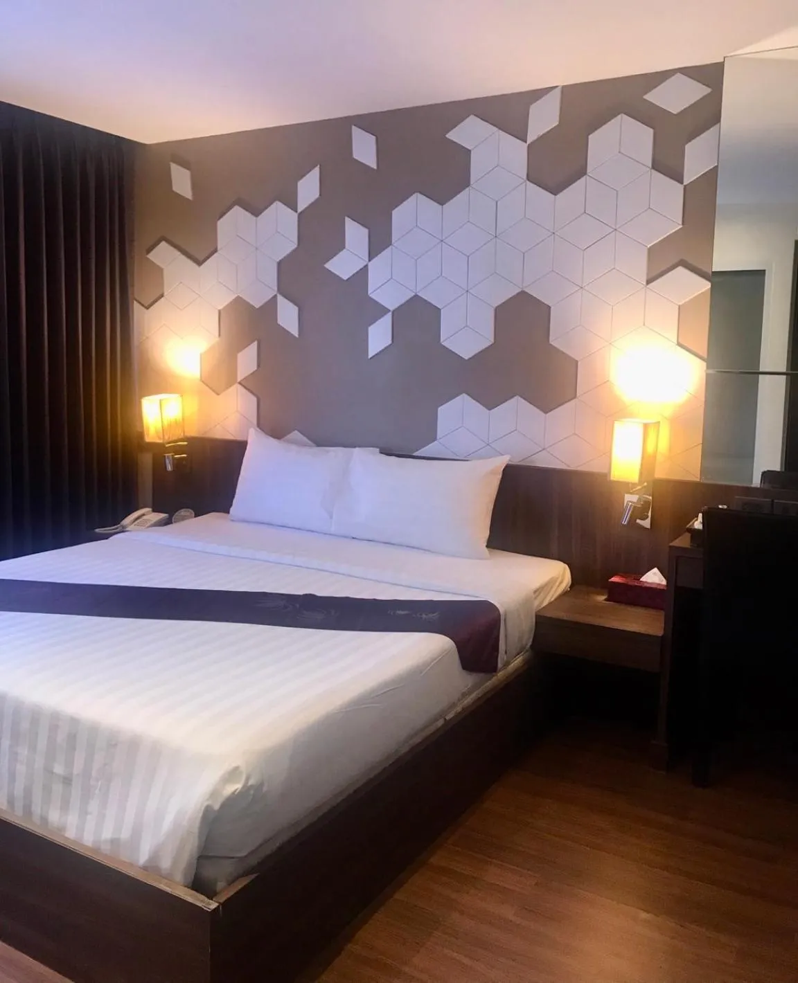 Bed in Paradiso Boutique Suites