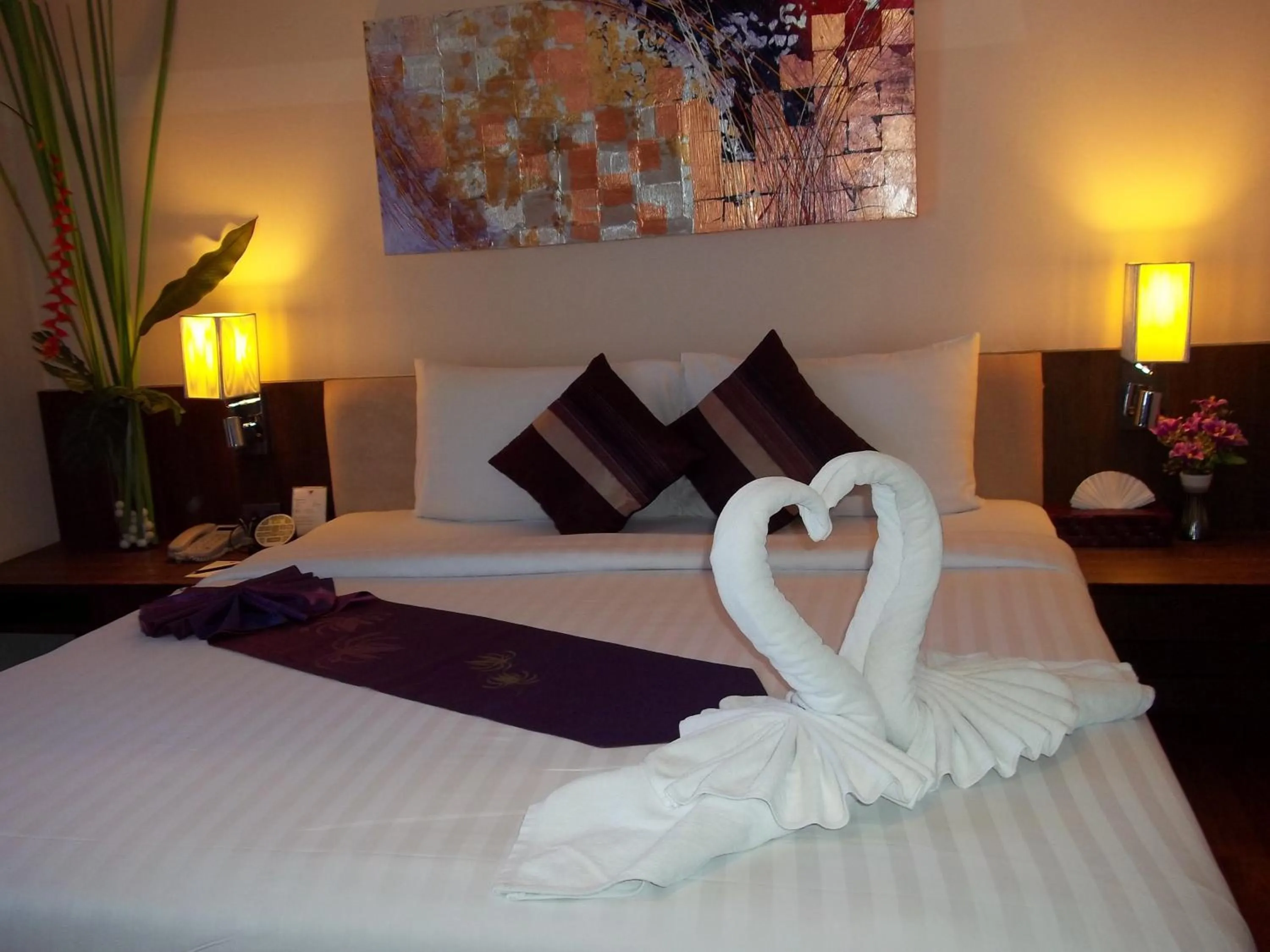 Bed in Paradiso Boutique Suites