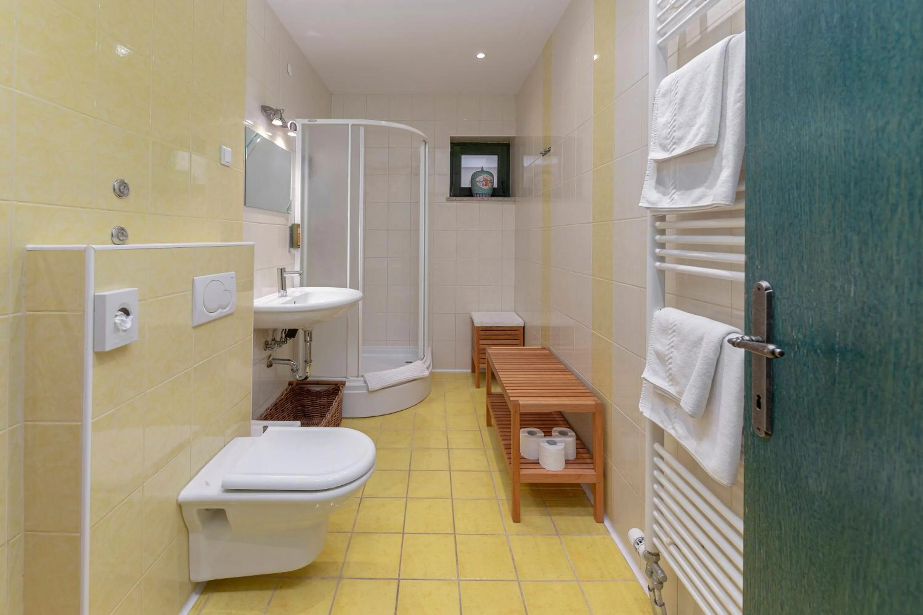 Shower in Hiša Ojstrica