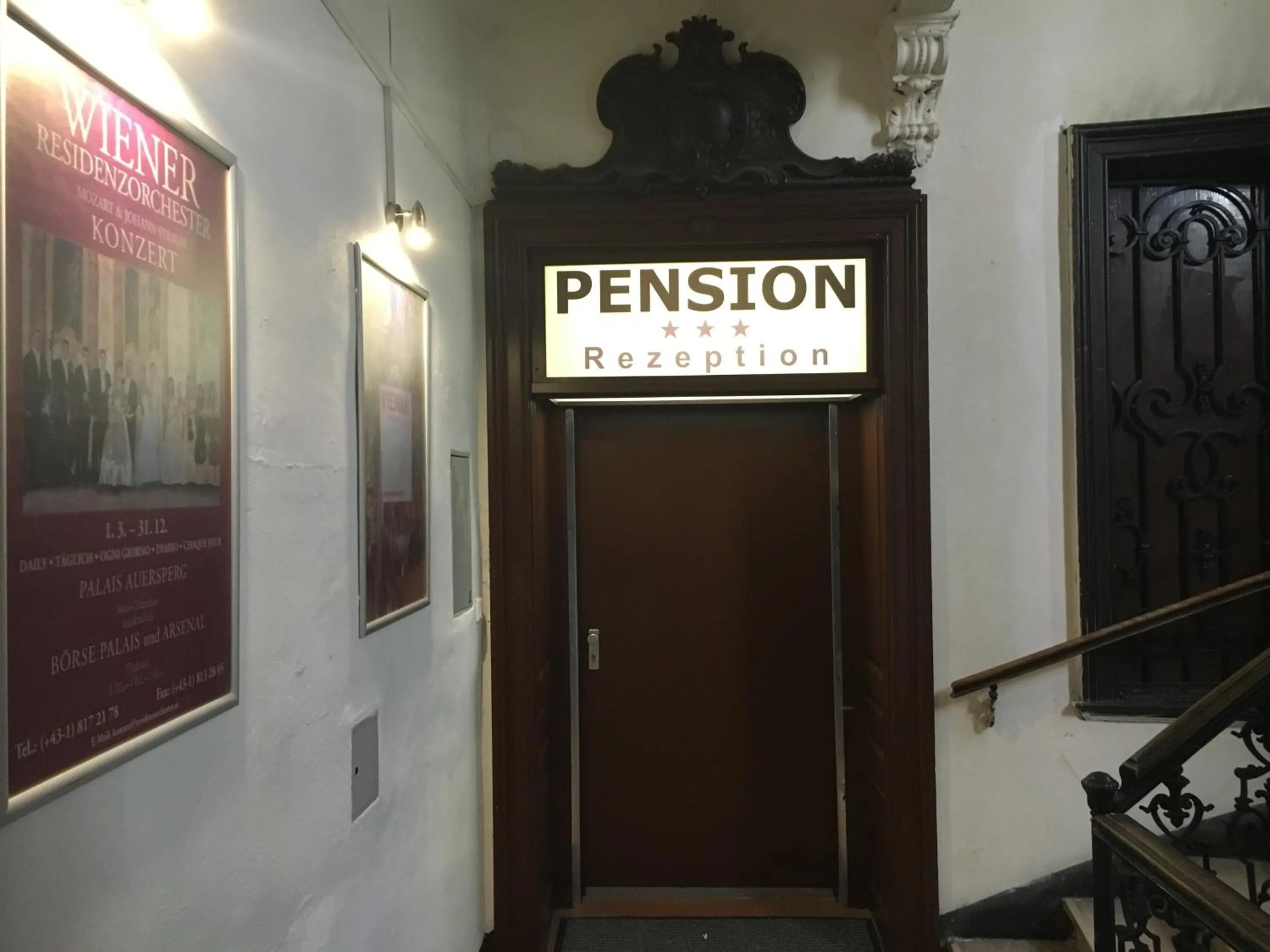 Facade/entrance in Pension Ani-Falstaff