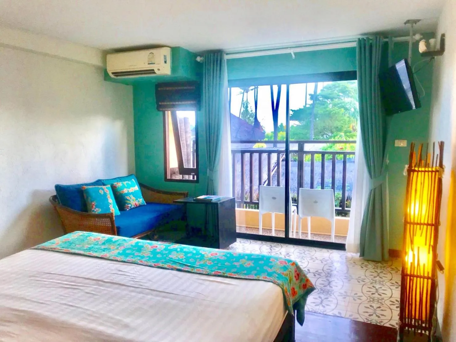 Bed in Vacation Village Phra Nang Inn - SHA Extra Plus