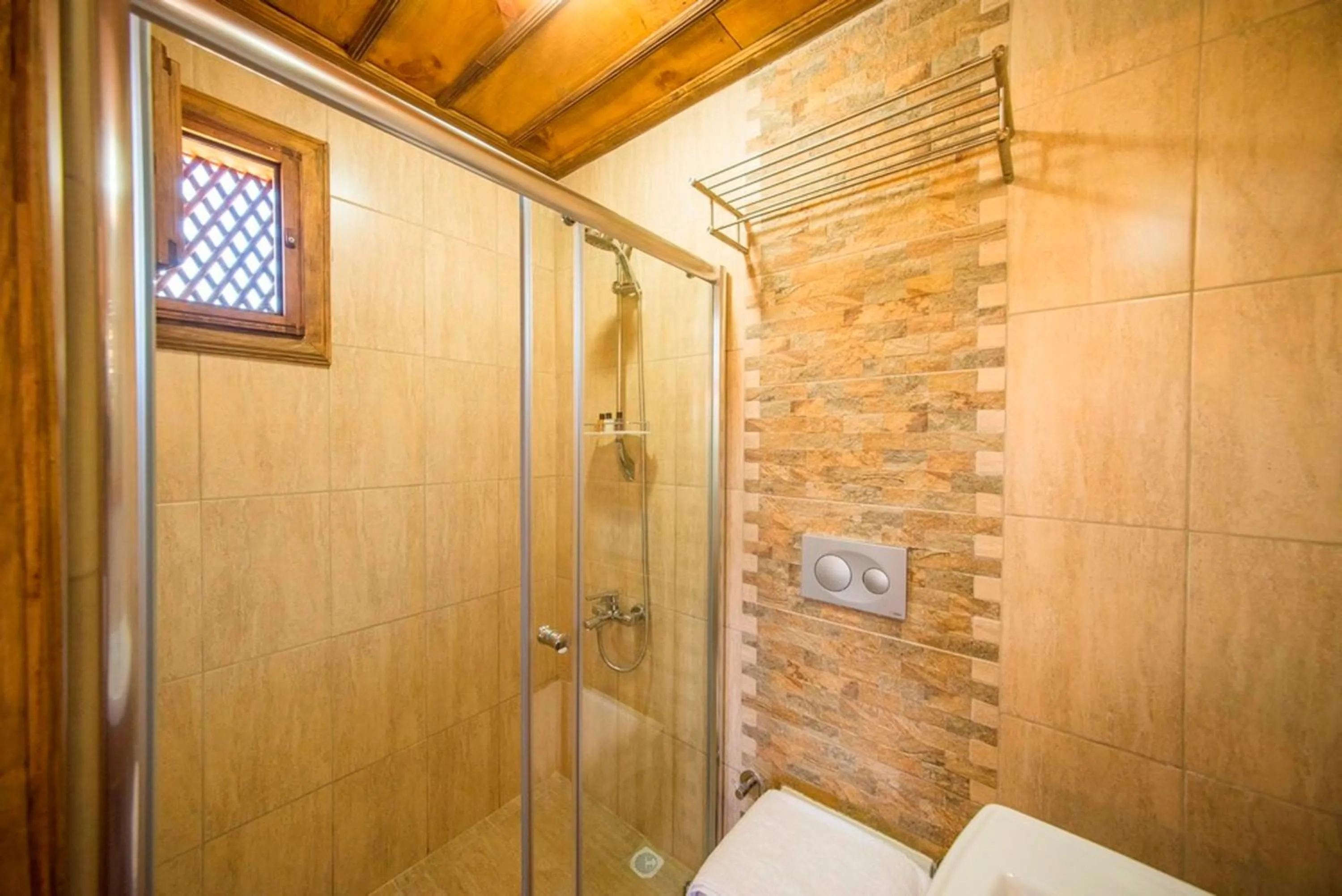 Toilet in Akbulut Konak