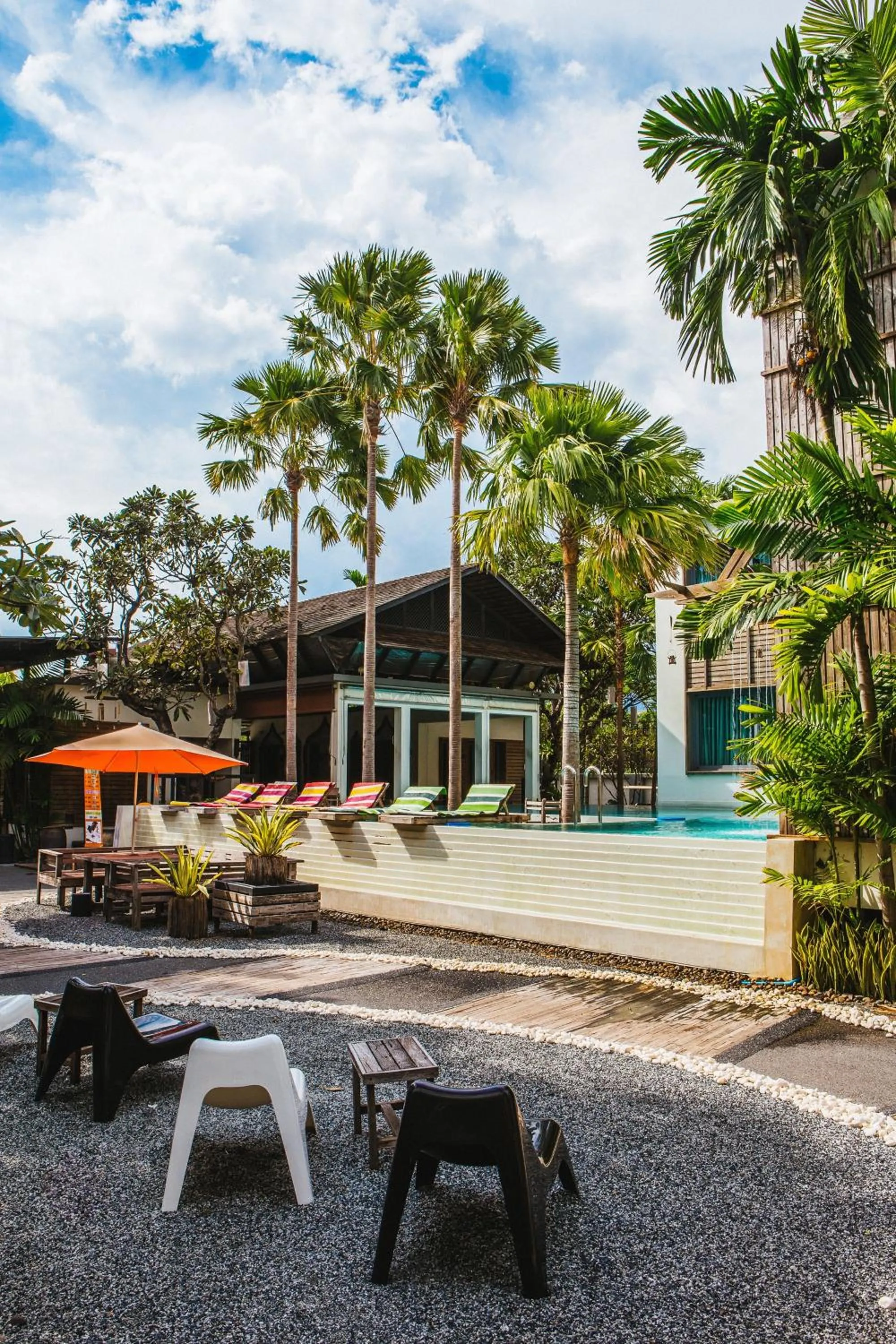 Patio in Paragon Inn