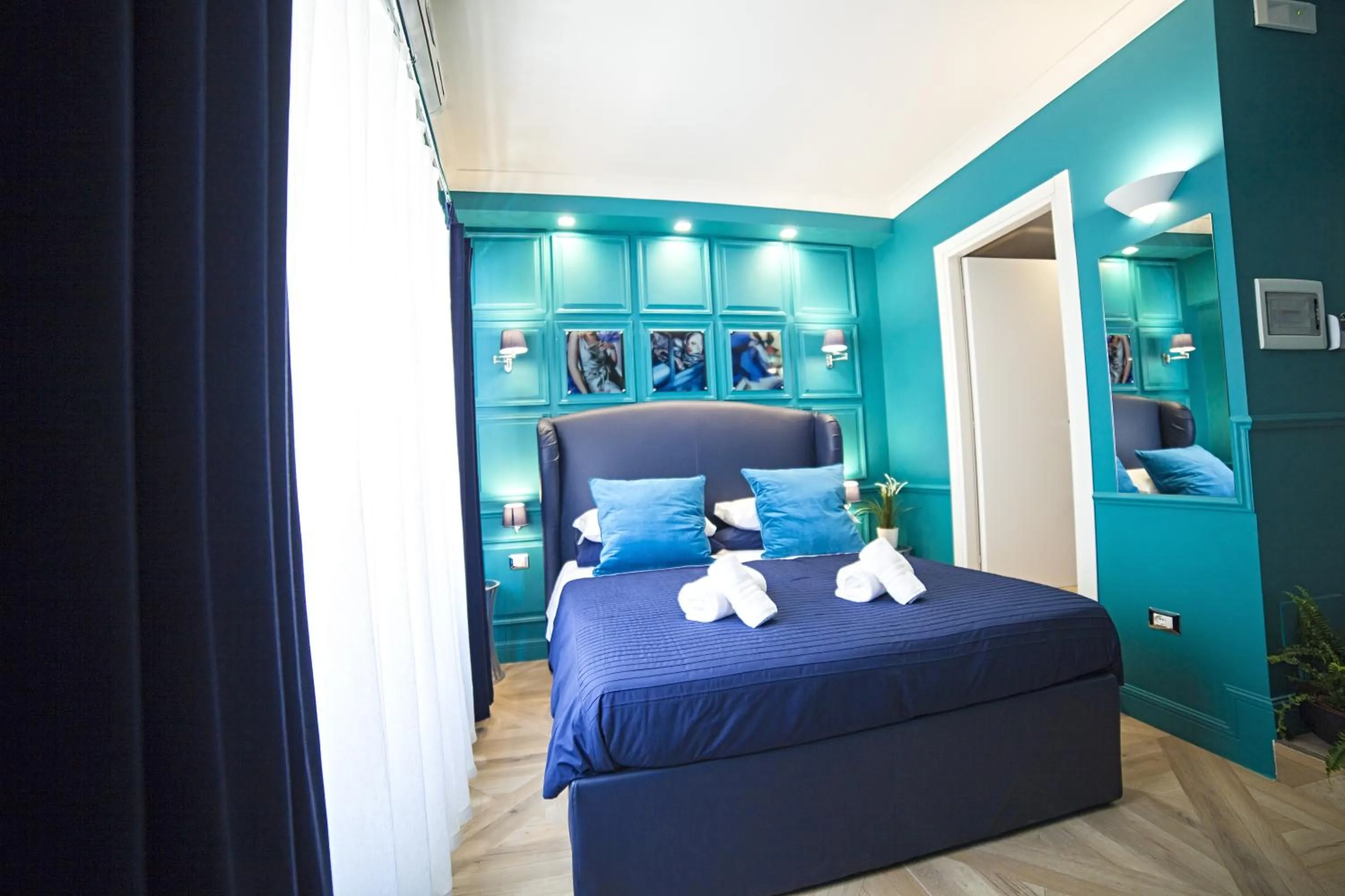 Photo of the whole room, Bed in Vatican Luxury Home