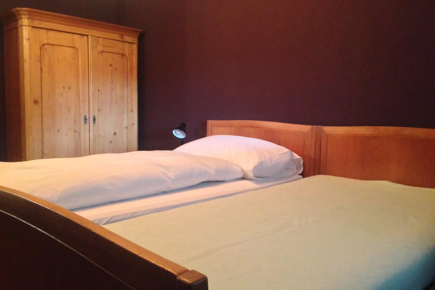 Photo of the whole room, Bed in Landhus Almens