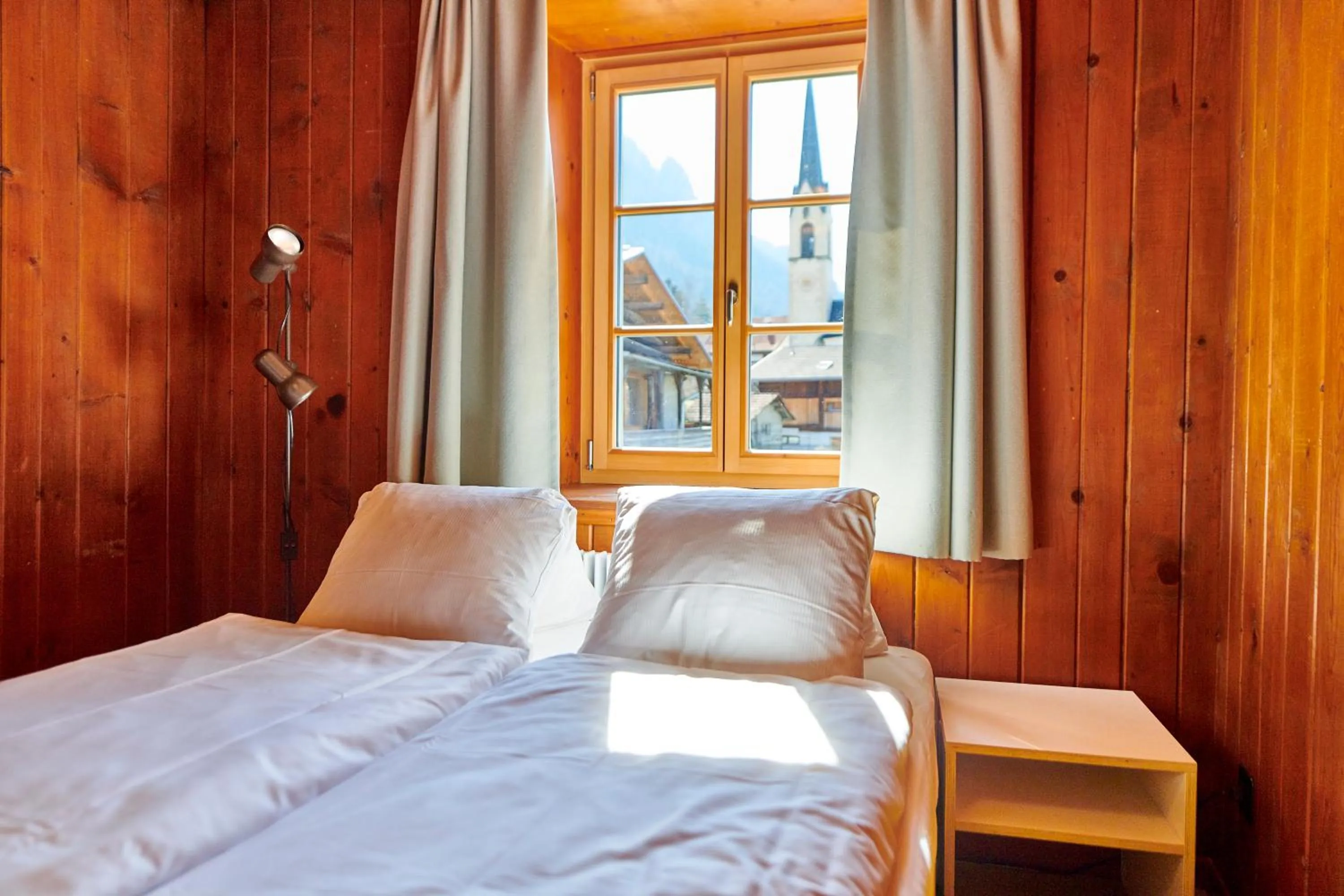 Photo of the whole room, Bed in Landhus Almens