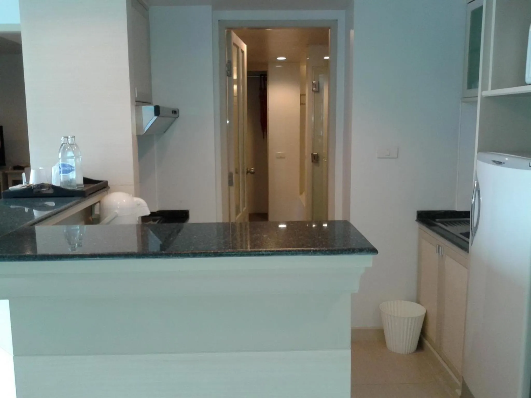 Kitchen or kitchenette in Sunshine Vista Hotel