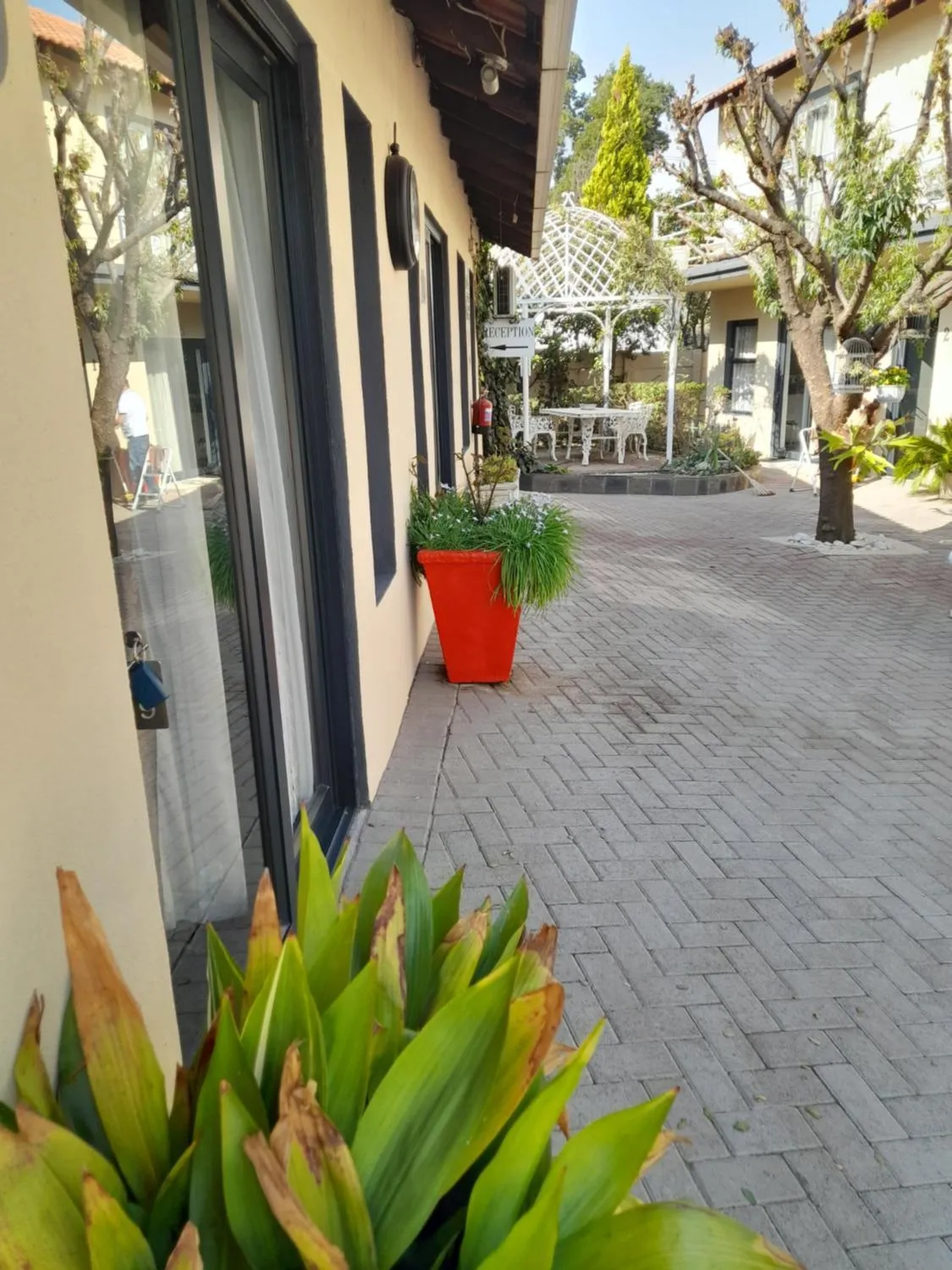 Property building in Bri-Shel Manor B&B