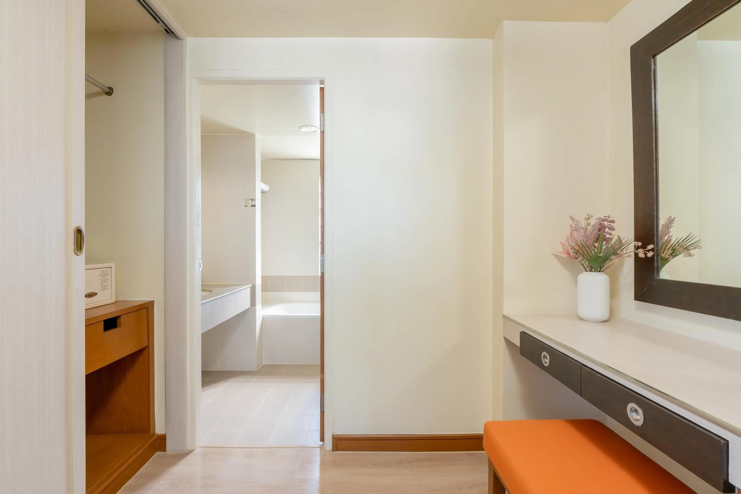 Bathroom in Sunshine Hotel & Residences