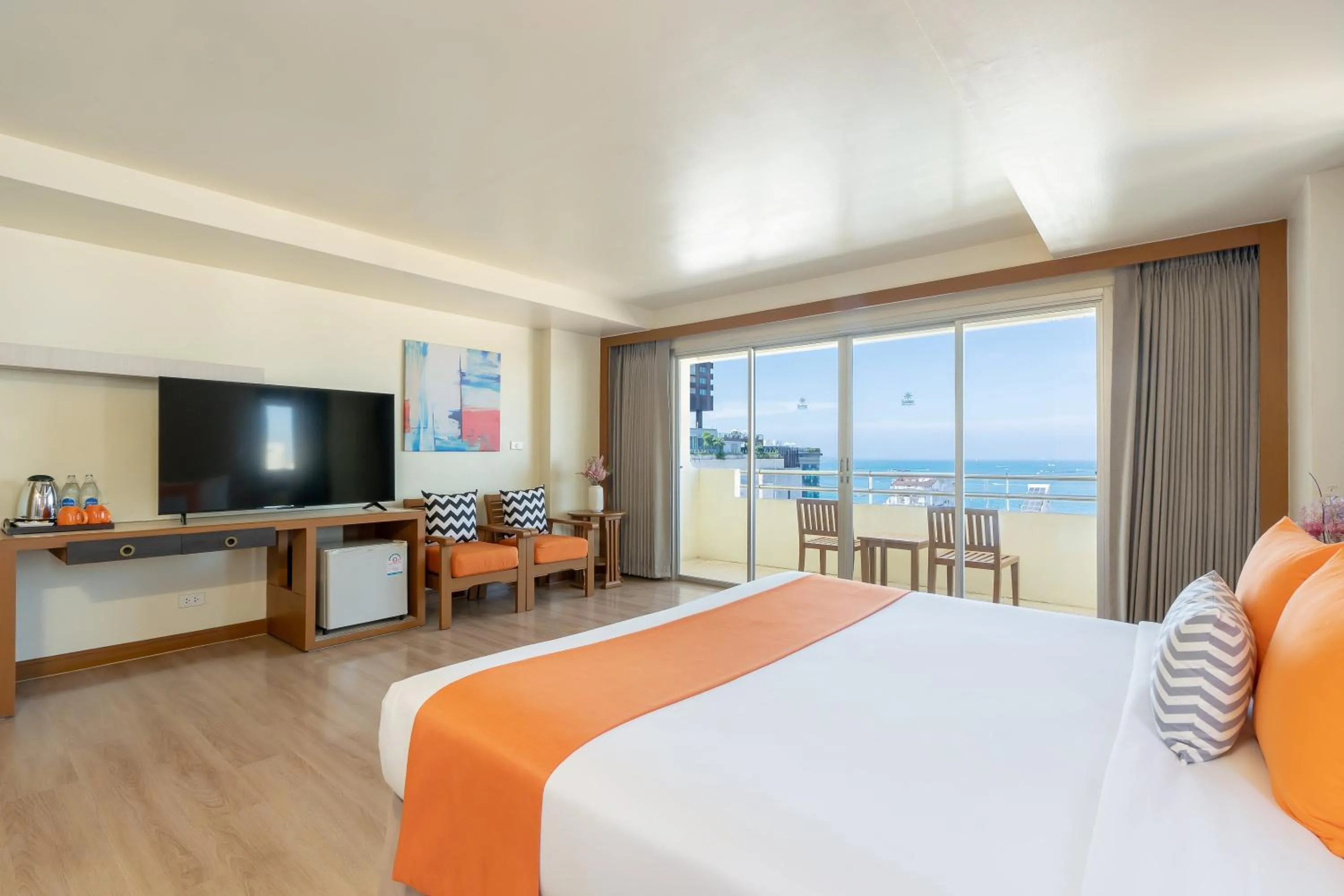 Bedroom, Bed in Sunshine Hotel & Residences