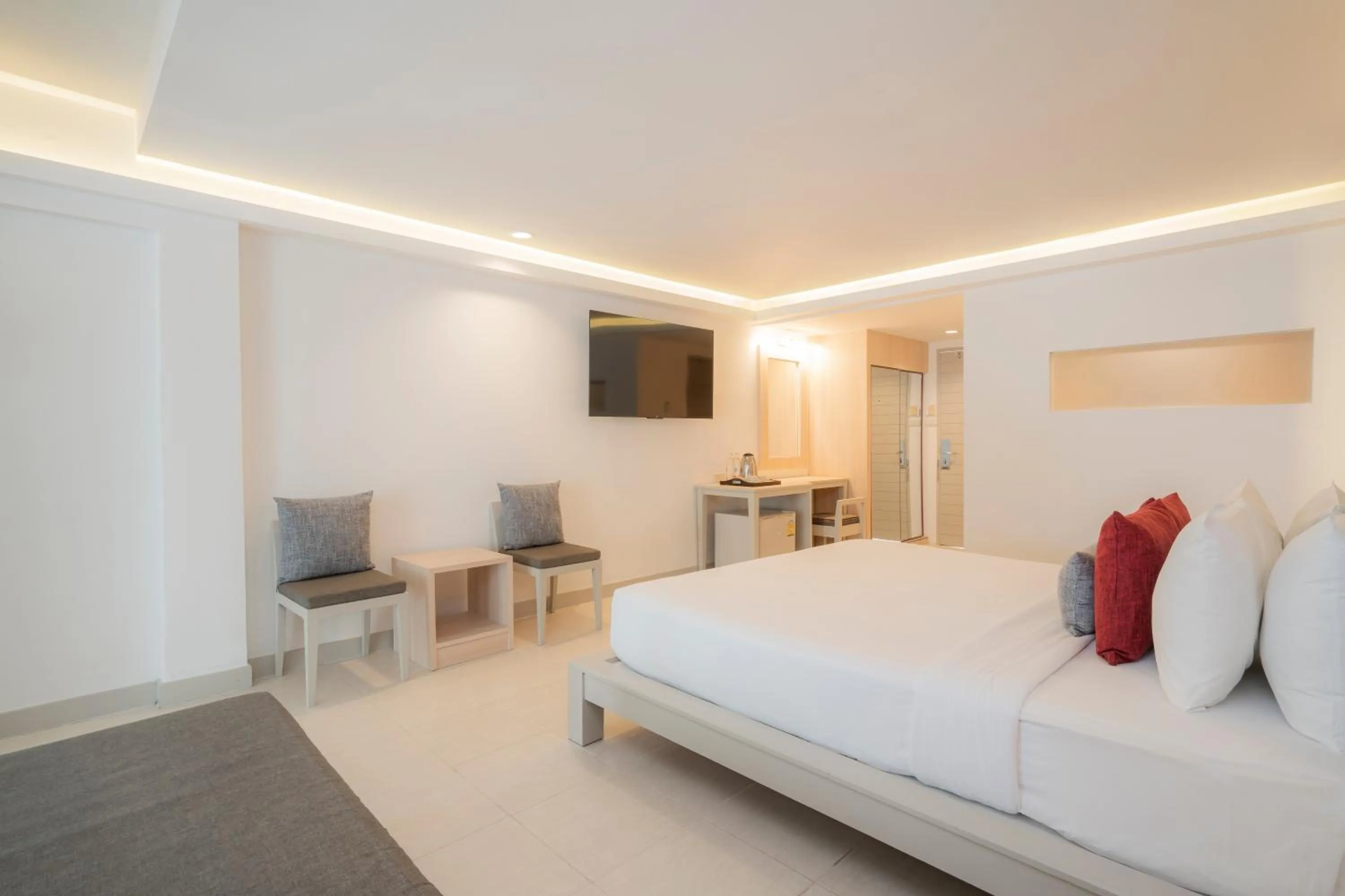 Bed in Sunshine Garden Resort