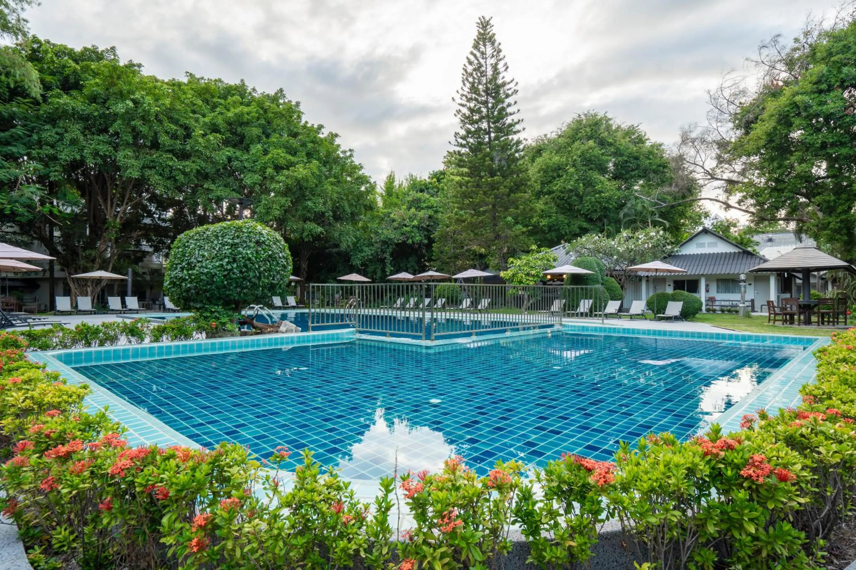 Sunshine Garden Resort