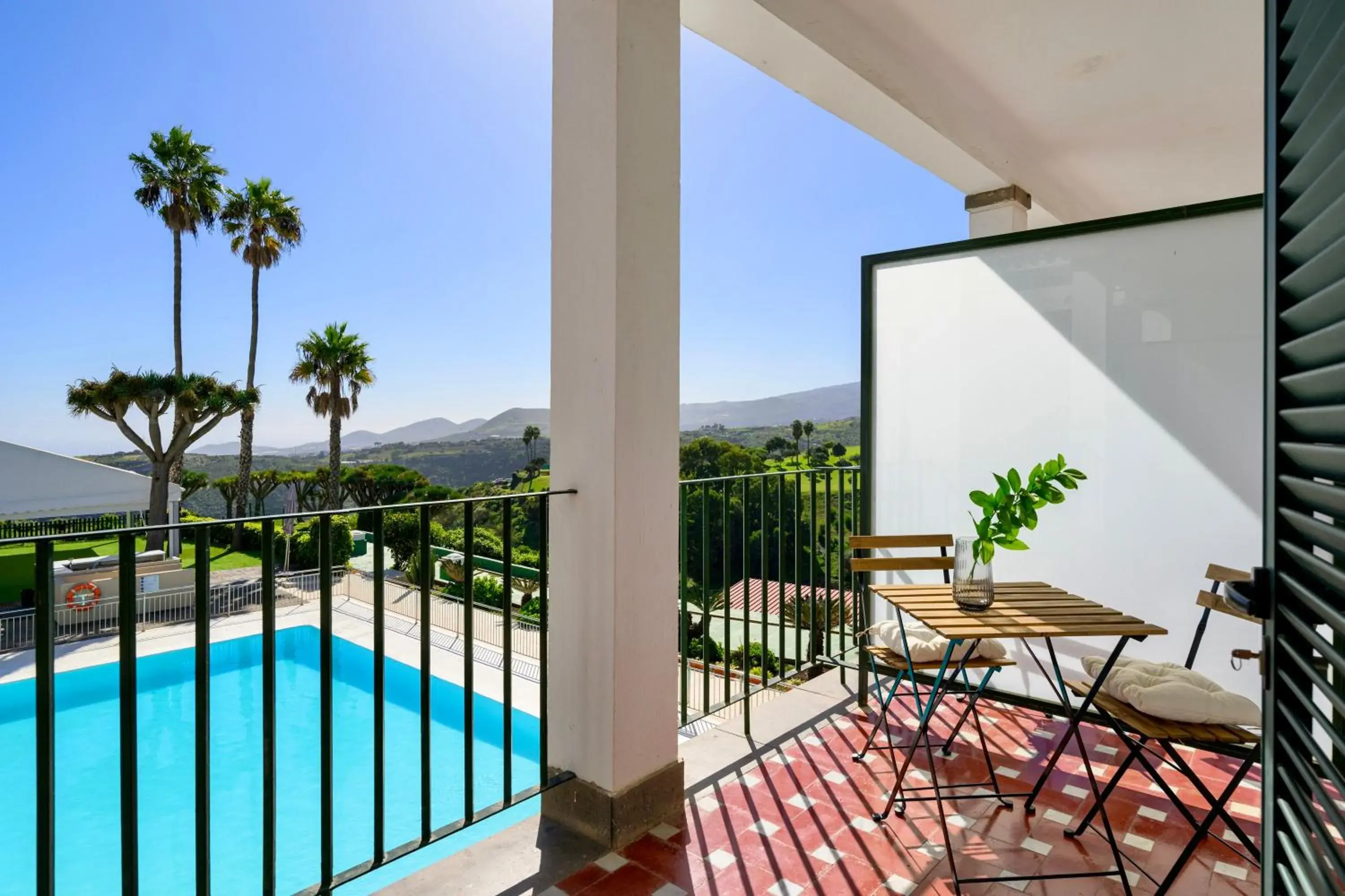 Twin Room with Balcony in Bandama Golf Hotel by Airnest Twin Room with Balcony in Bandama Golf Hotel by Airnest