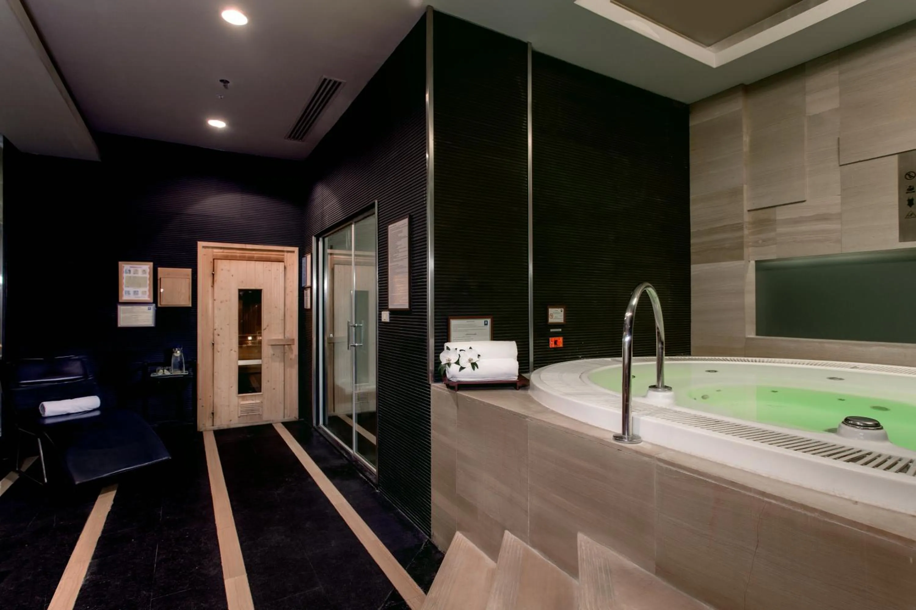 Hot Tub in Shangri-La Chiang Mai