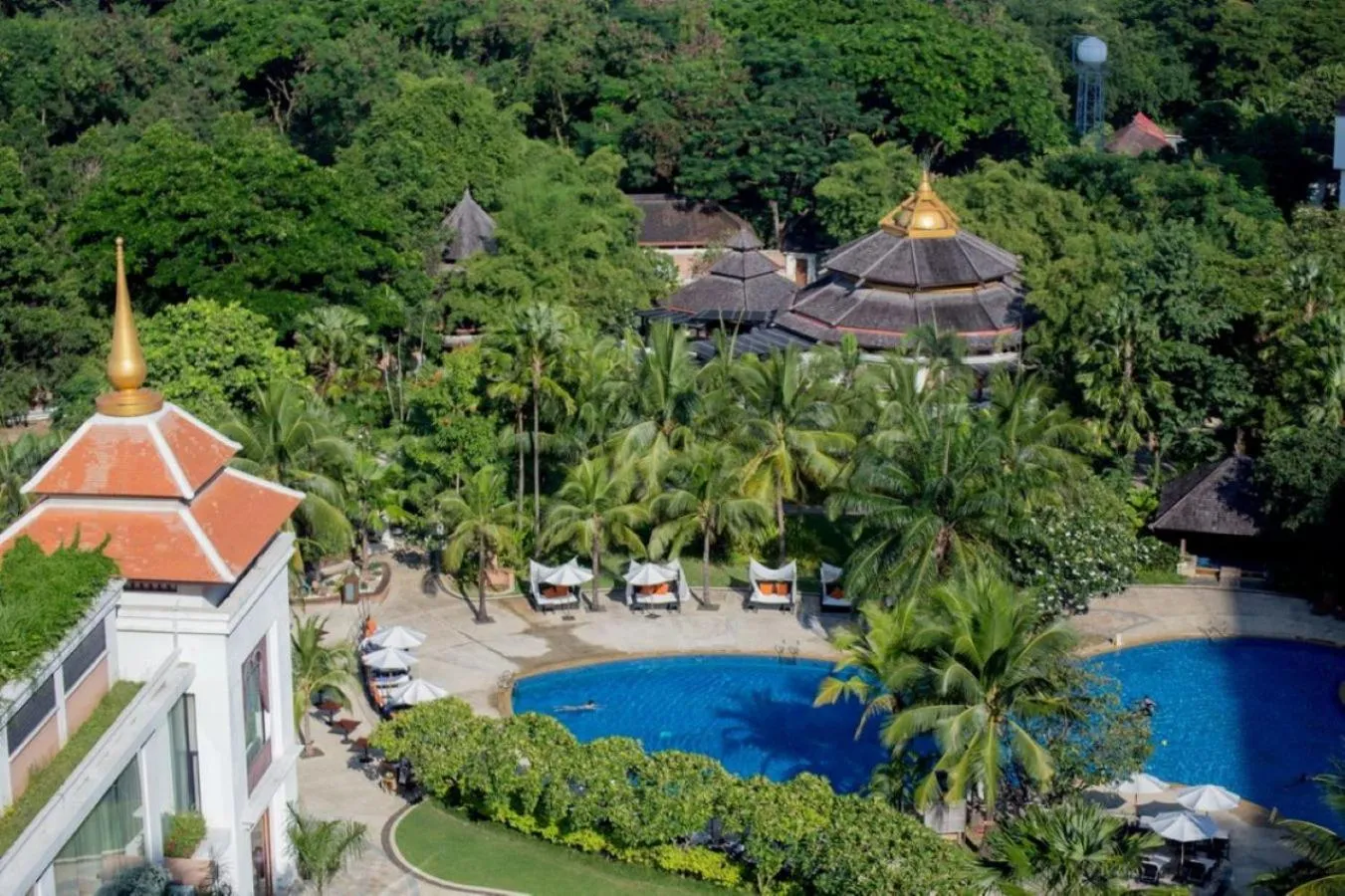 Pool view in Shangri-La Chiang Mai