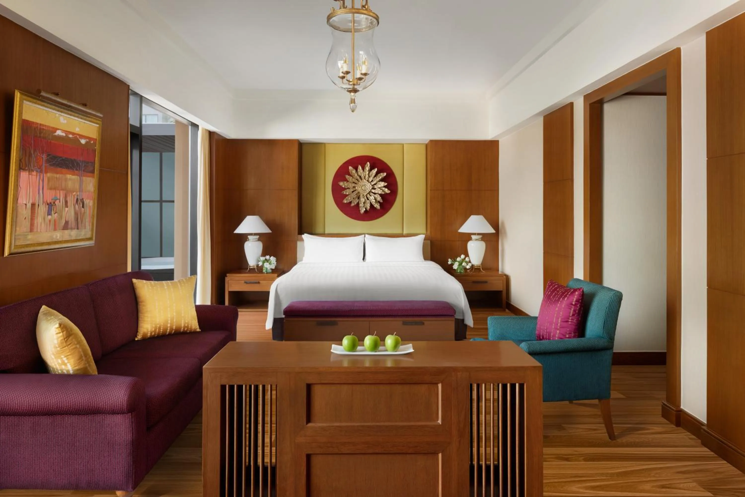 Bed in Shangri-La Chiang Mai