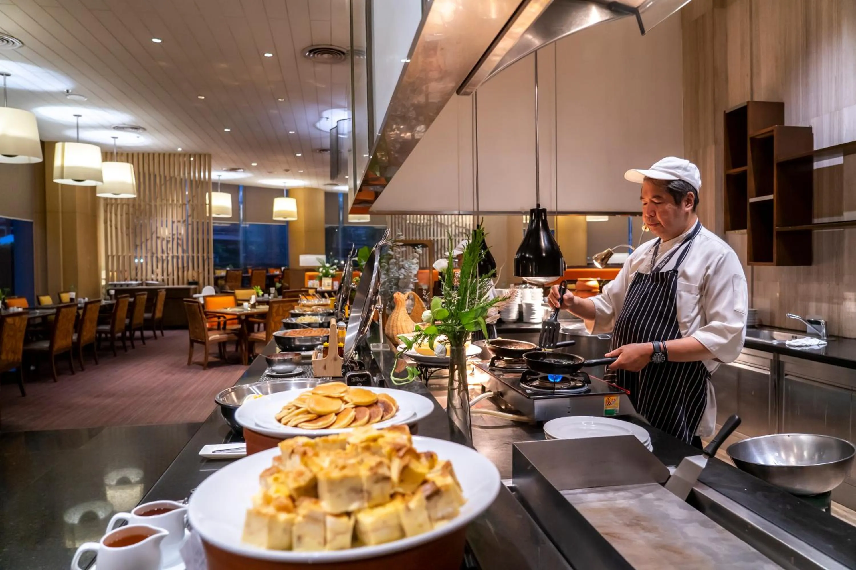 Breakfast in Century Park Hotel