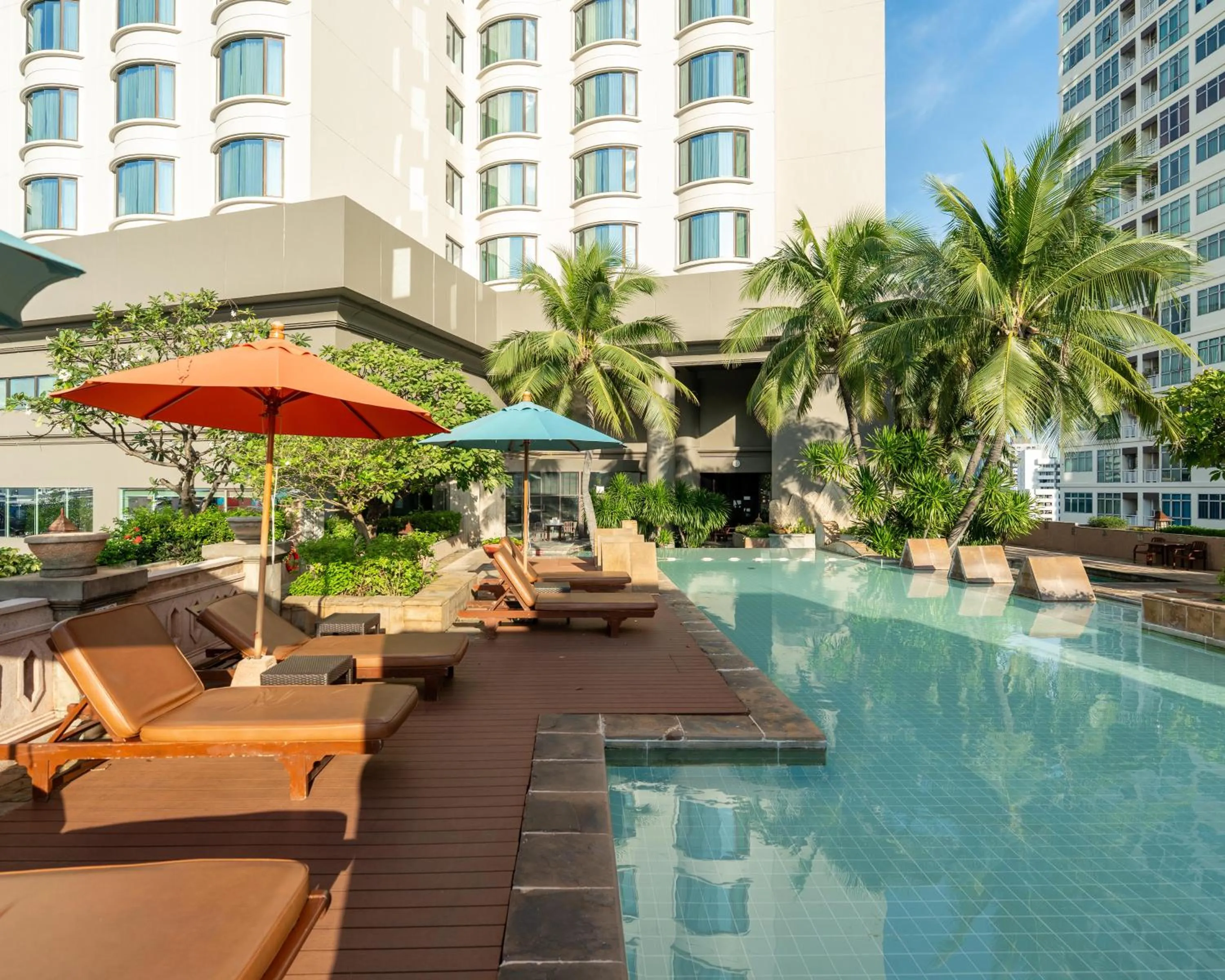 Swimming pool in Century Park Hotel