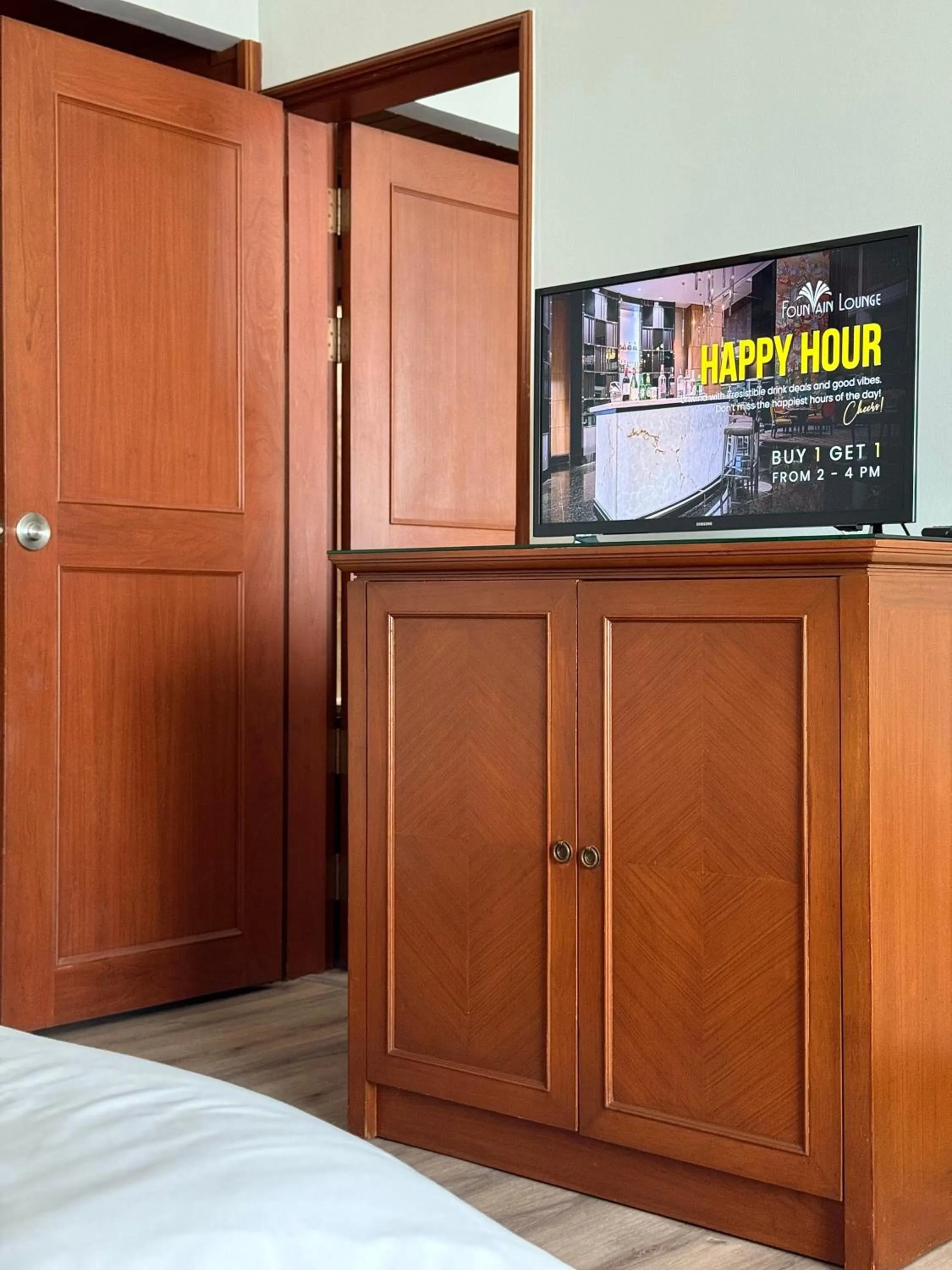 Bed in Century Park Hotel