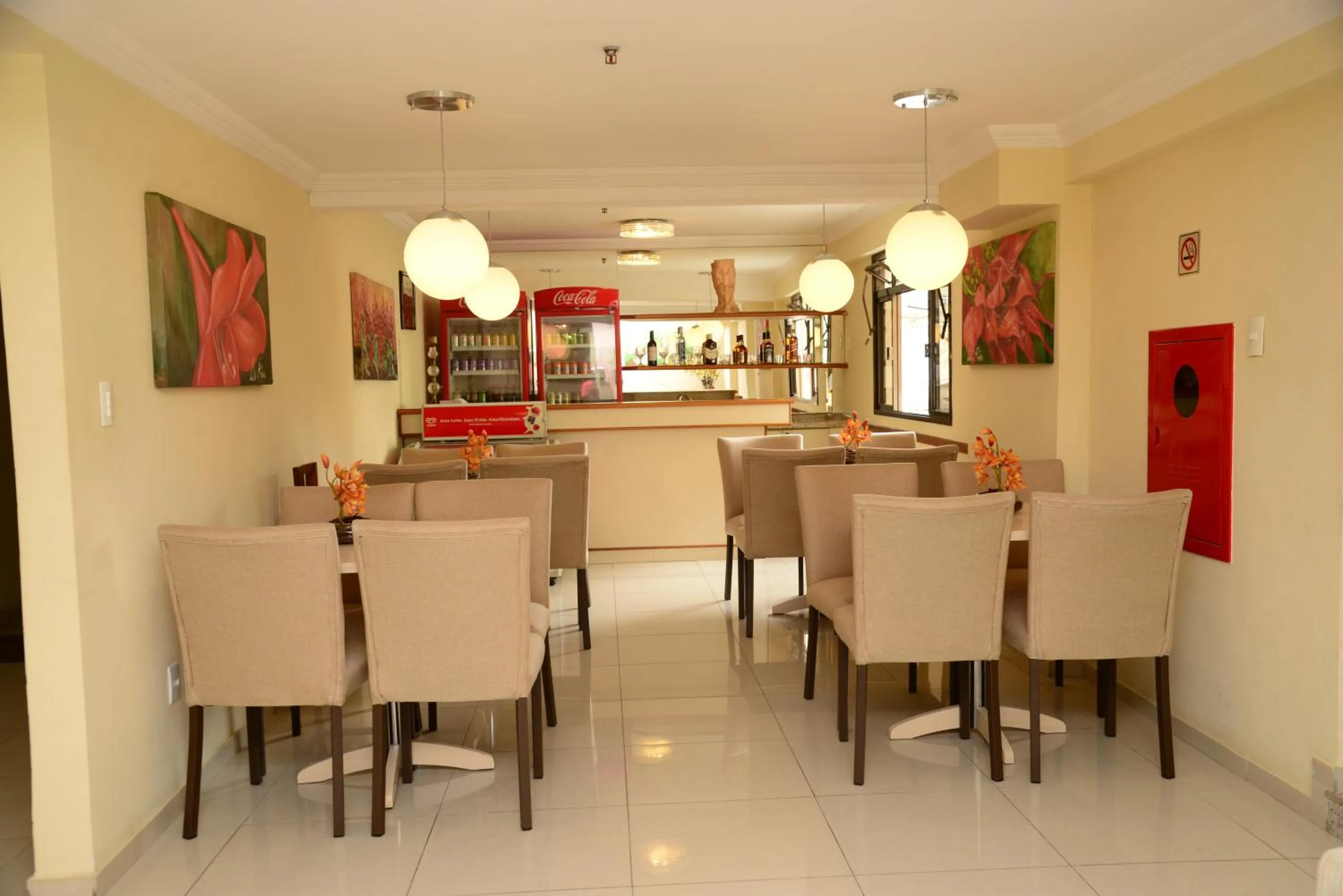 Lounge or bar in River Park Hotel